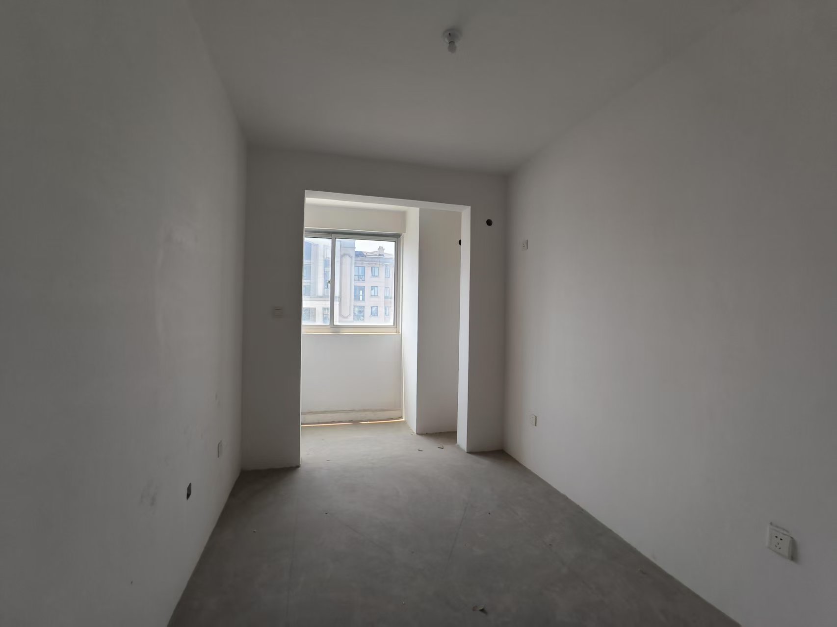 湖滨华庭 3室2厅1卫 100.62m&sup2;