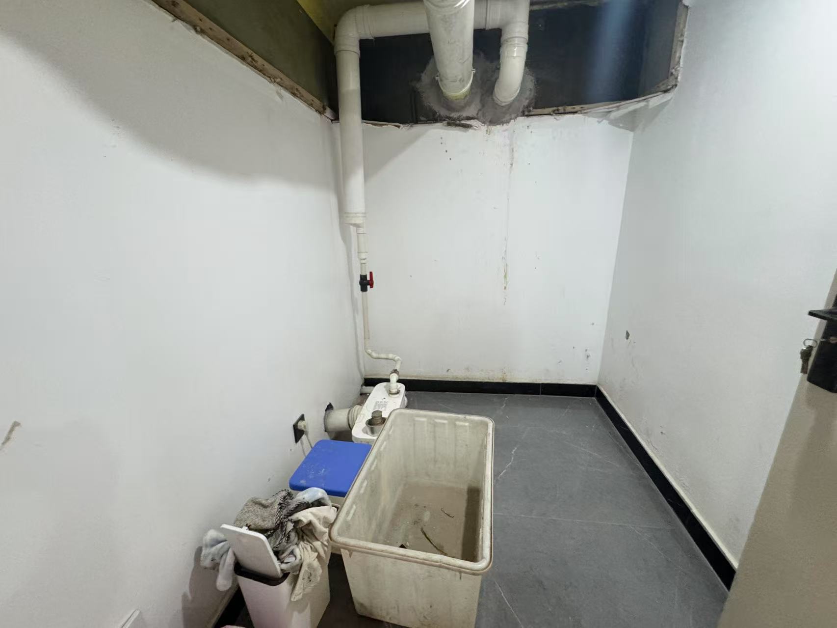 雨润星雨华府北区 5室2厅2卫 225m&sup2;