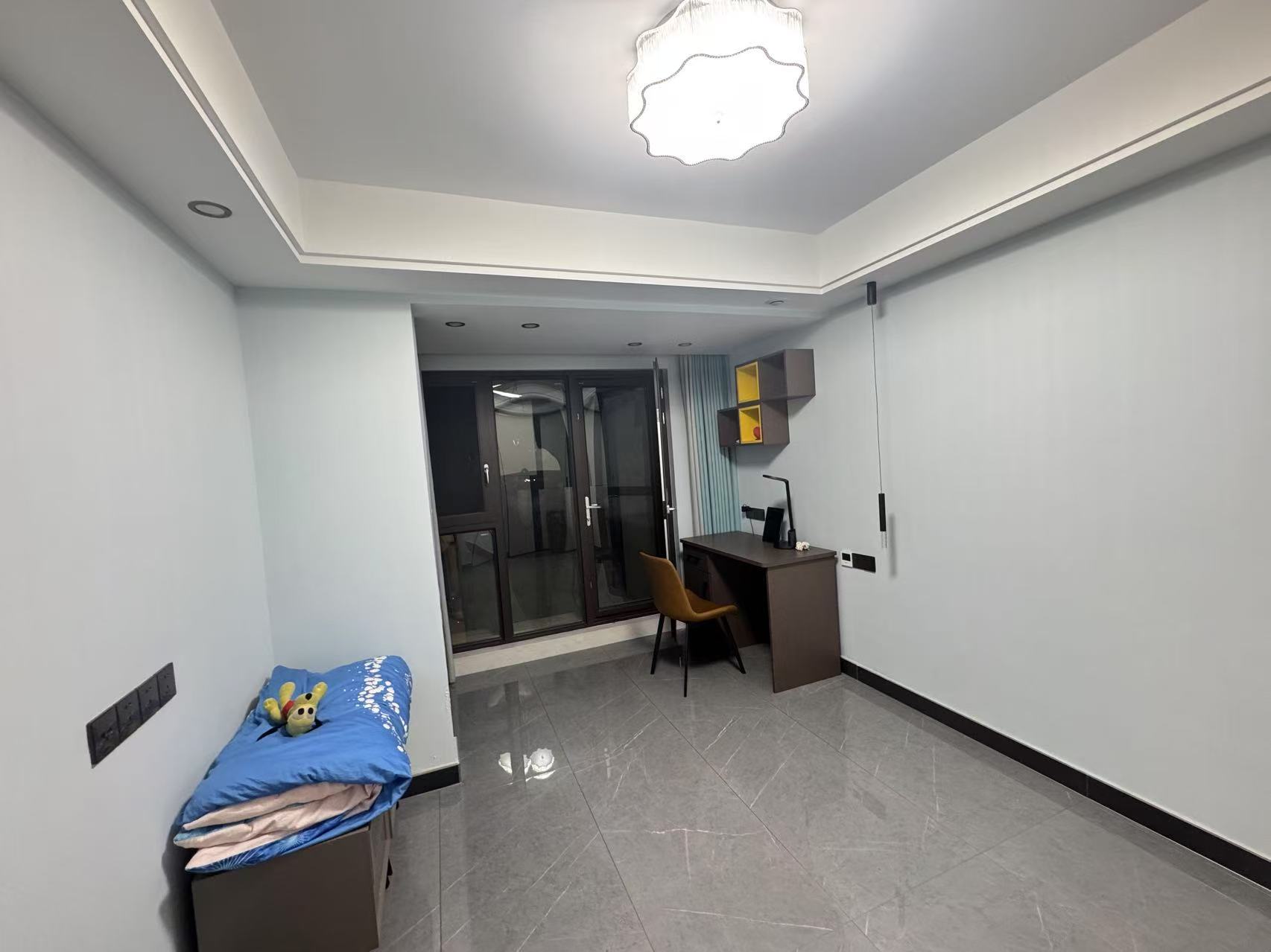 雨润星雨华府北区 5室2厅2卫 225m&sup2;