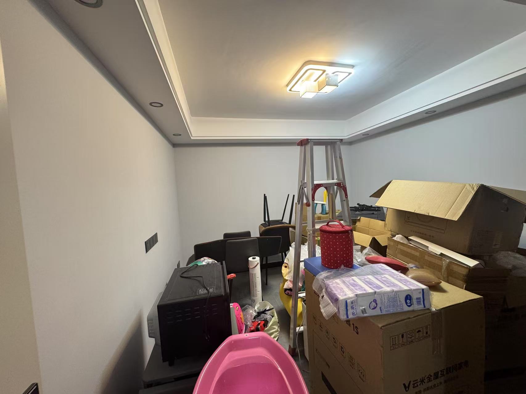 雨润星雨华府北区 5室2厅2卫 225m&sup2;