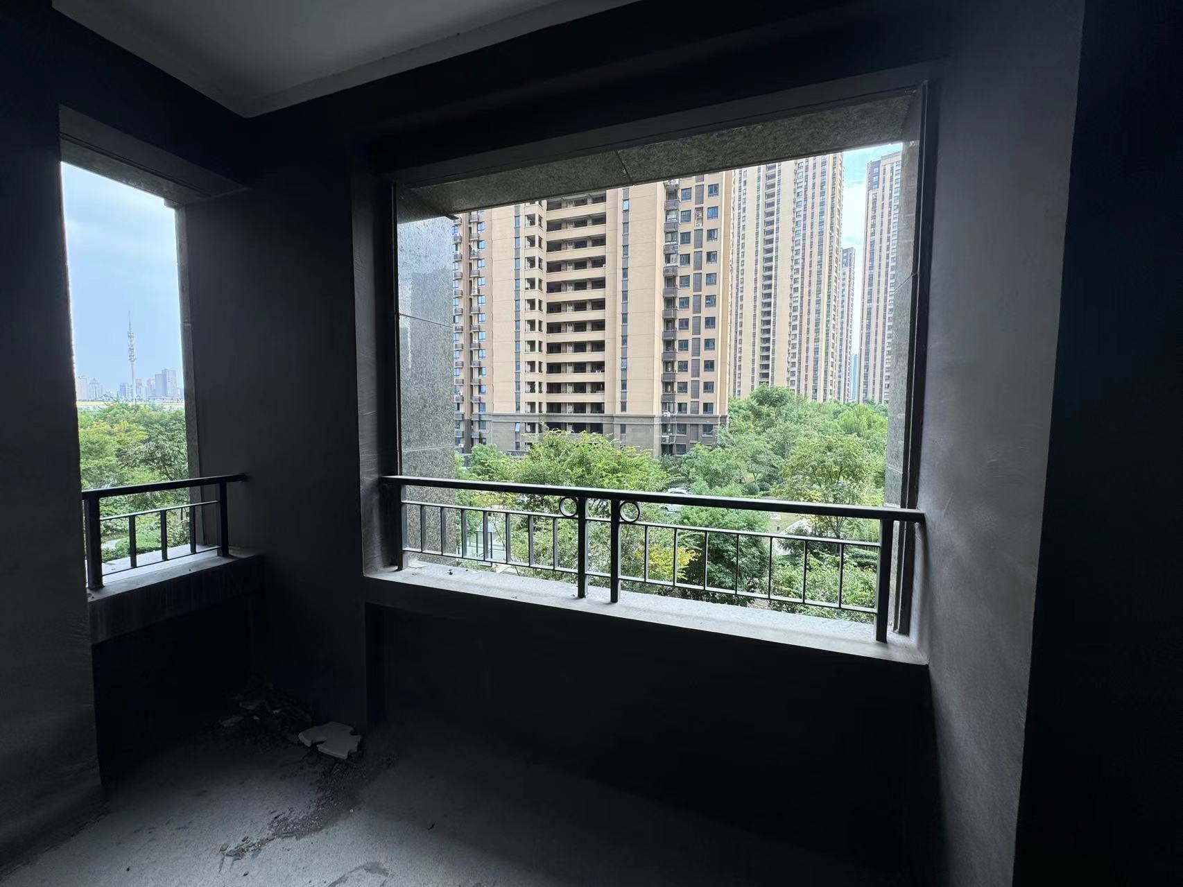 保利香槟国际 3室2厅1卫 101.67m&sup2;