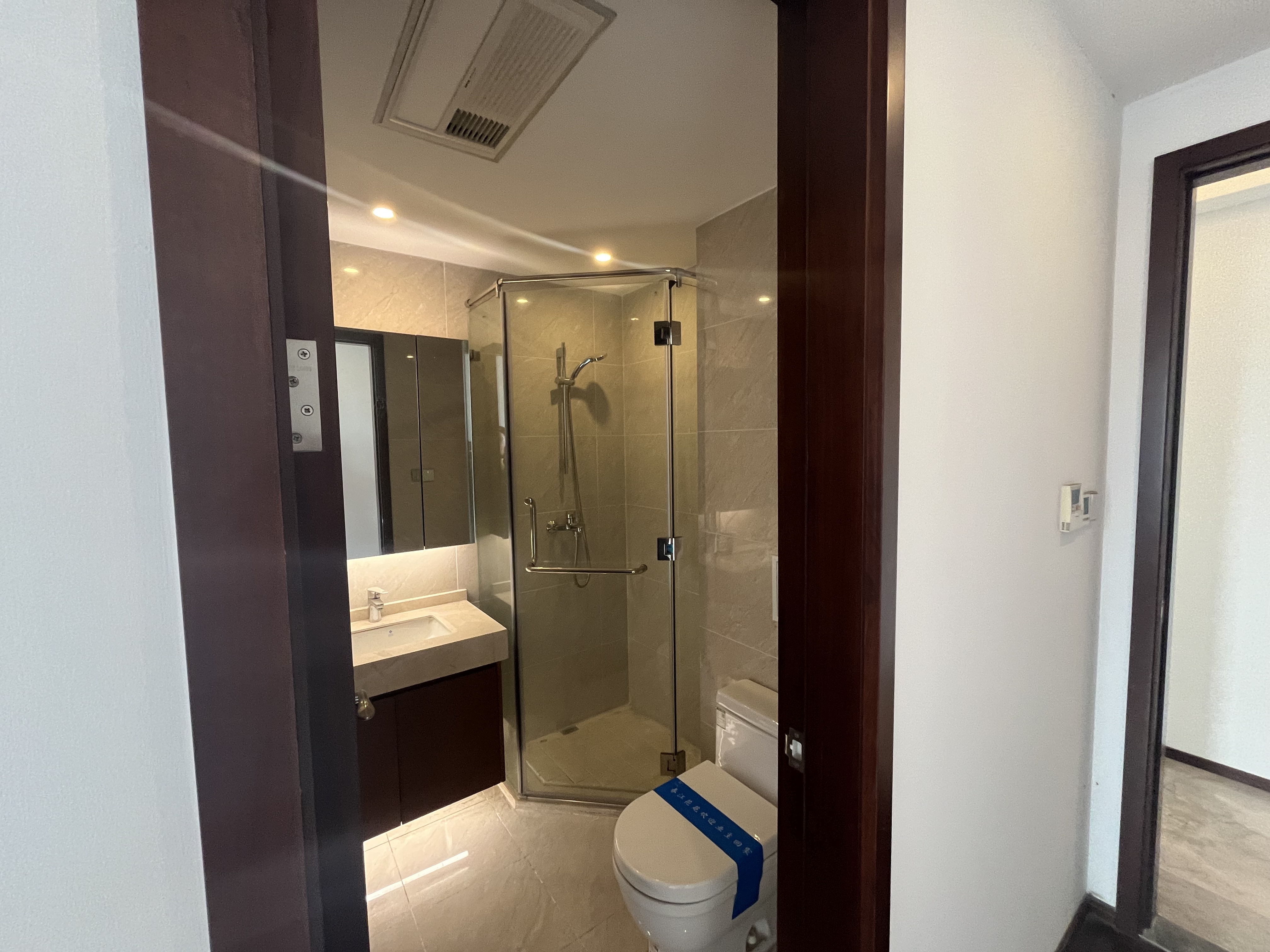 春江阅 4室2厅3卫 185.00m&sup2;