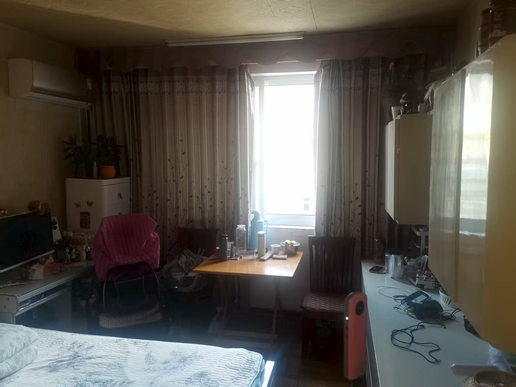 虹桥南村 2室1厅1卫 60m&sup2;