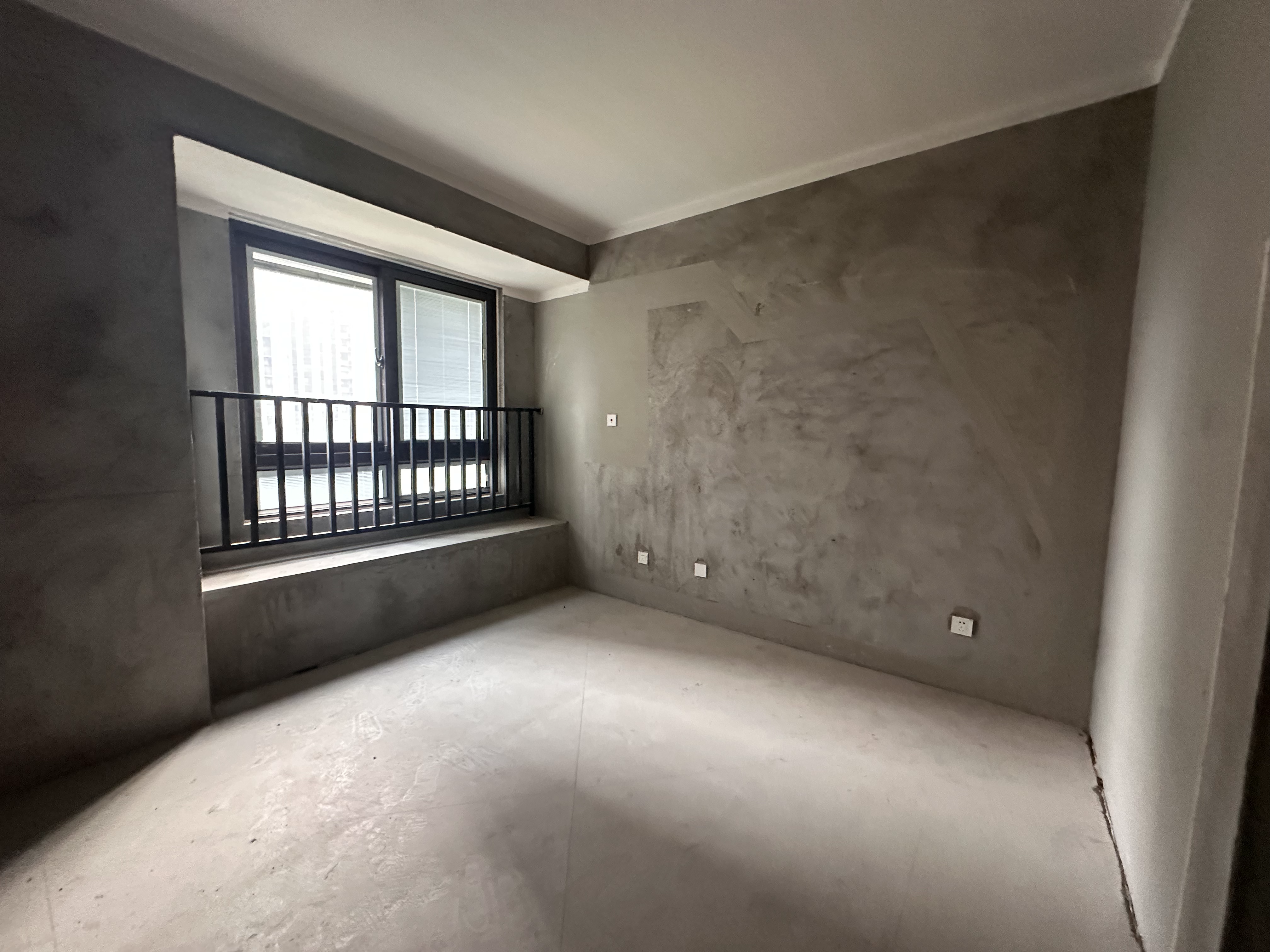 保利香槟国际 4室2厅2卫 143.35m&sup2;