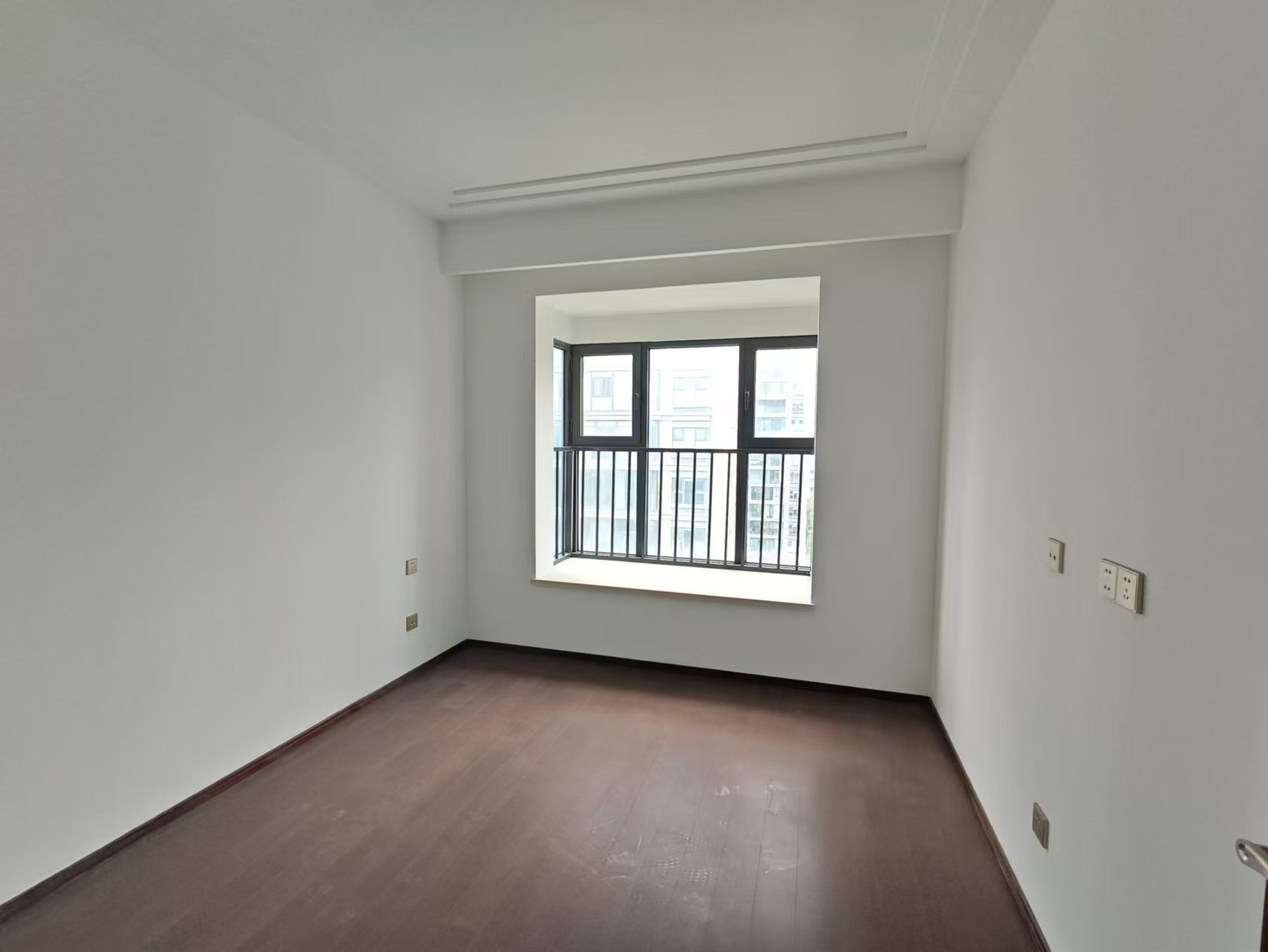 春江阅 4室2厅3卫 185.98m&sup2;