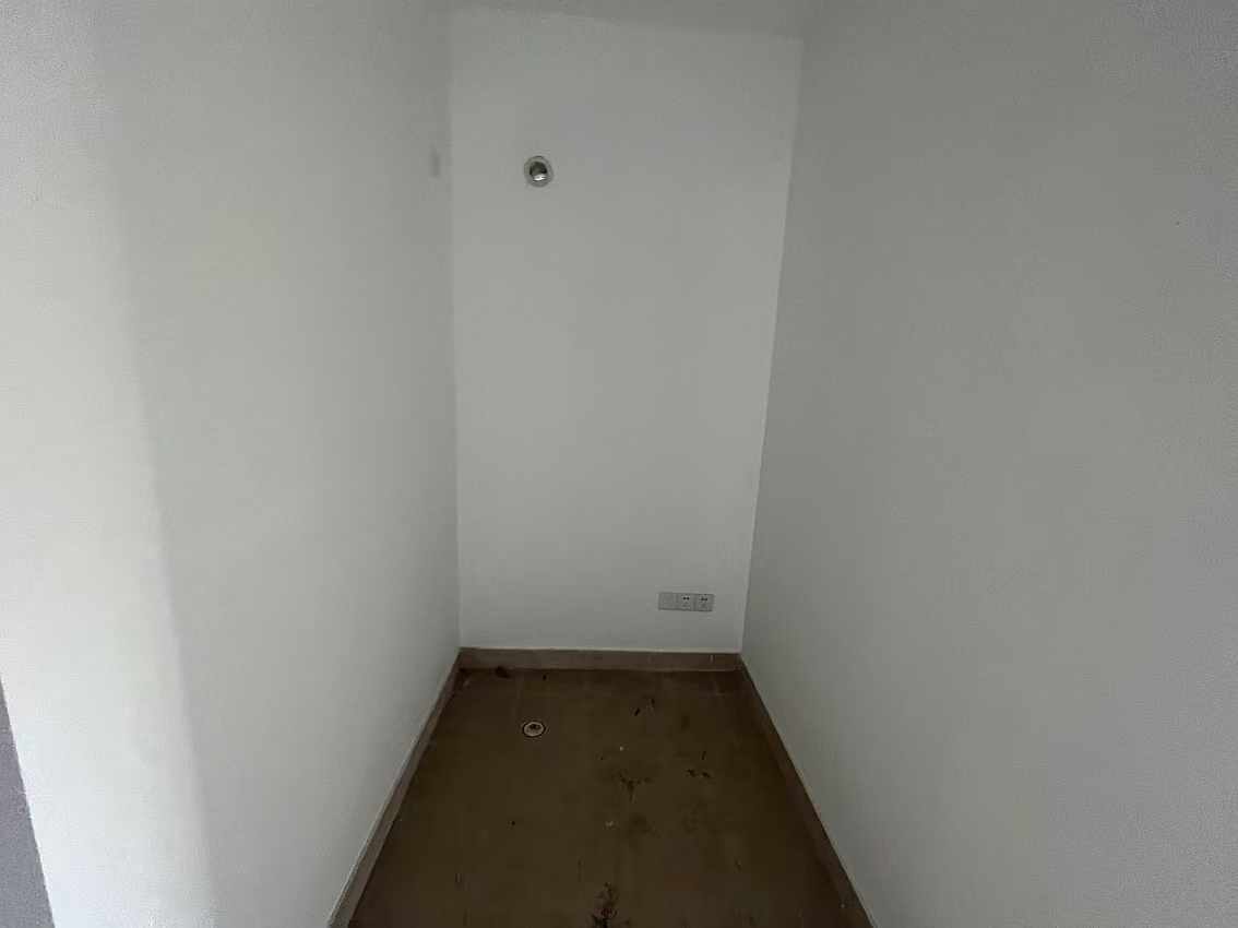 中海碧林湾 3室1厅2卫 128.42m&sup2;