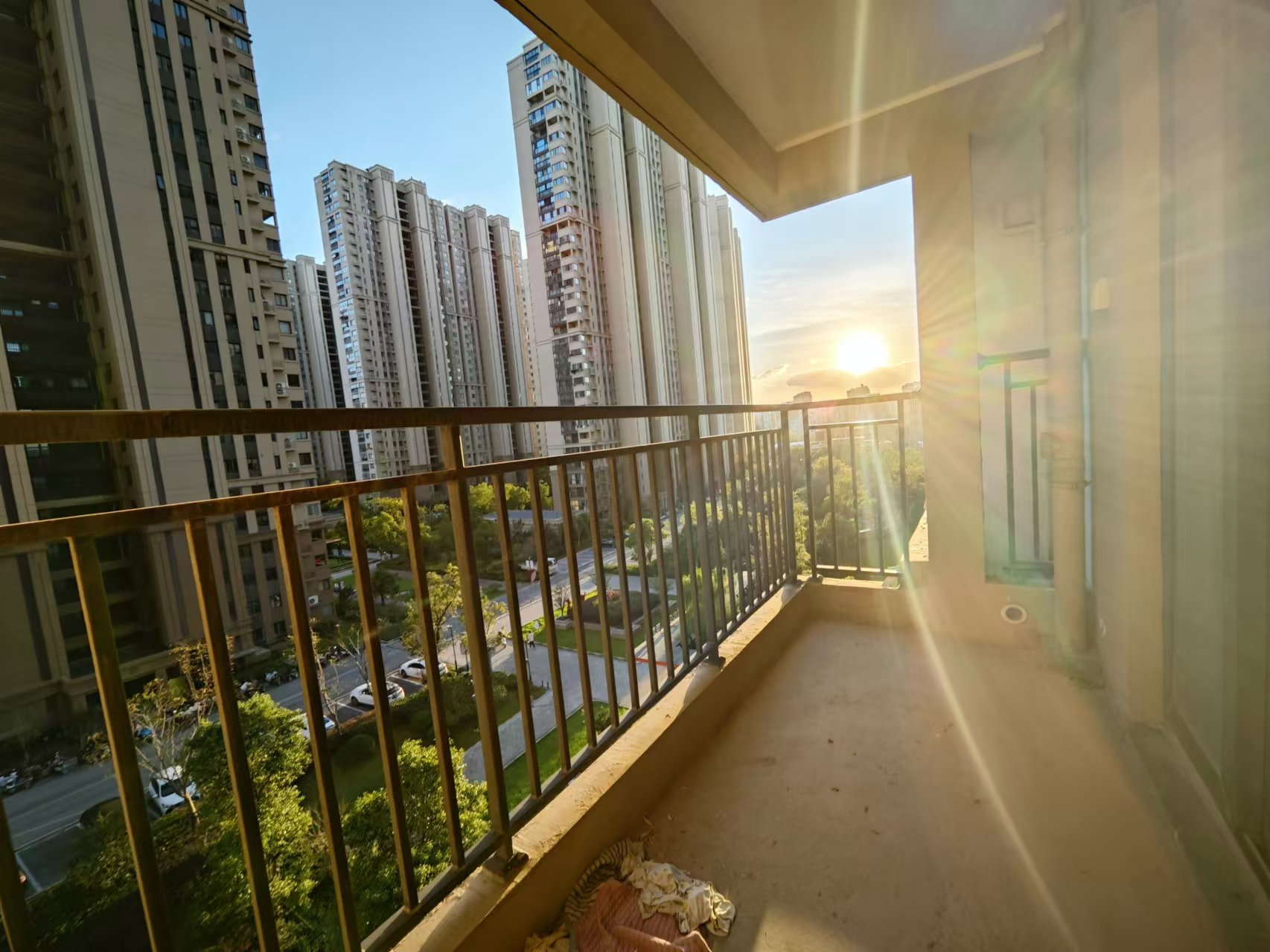 中海碧林湾 3室2厅2卫 129.00m&sup2;