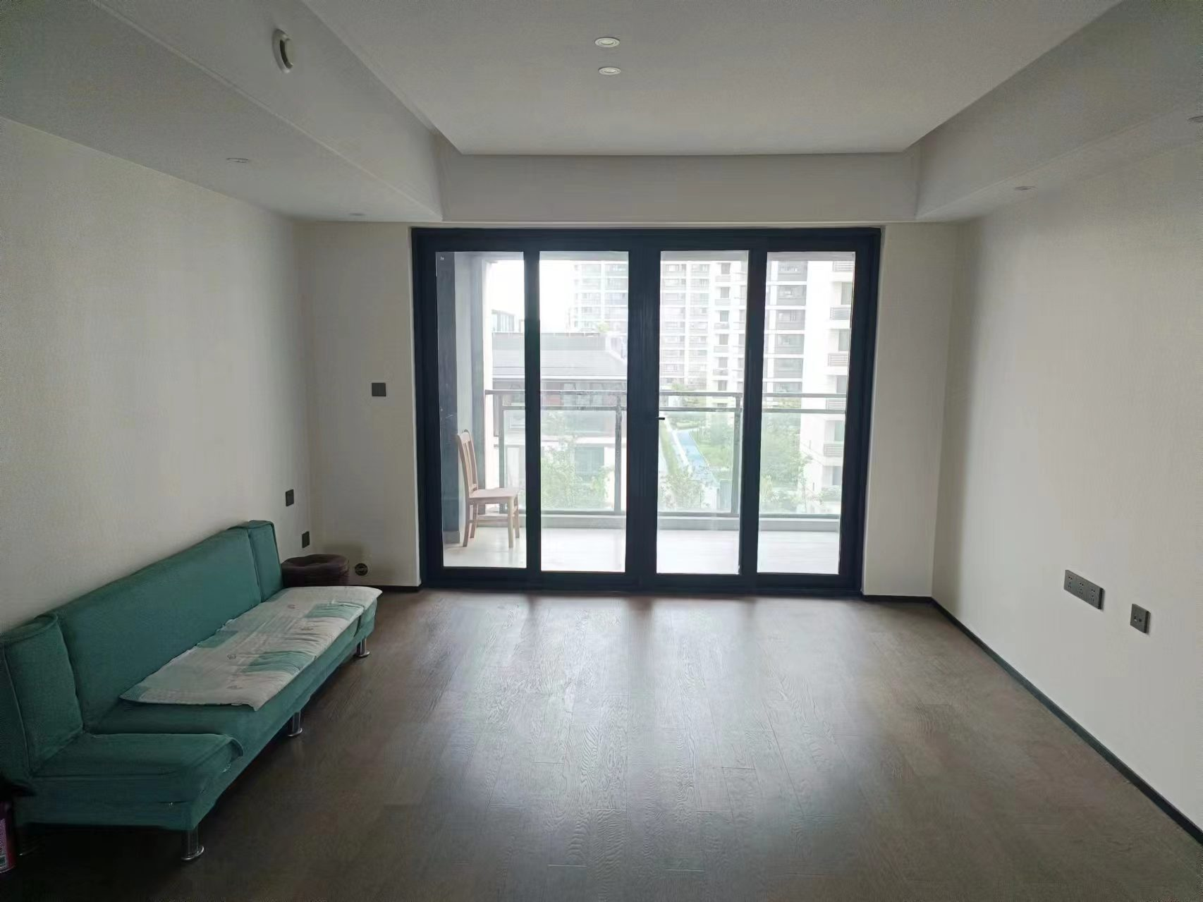 万科翡翠东第 3室2厅1卫 118m²