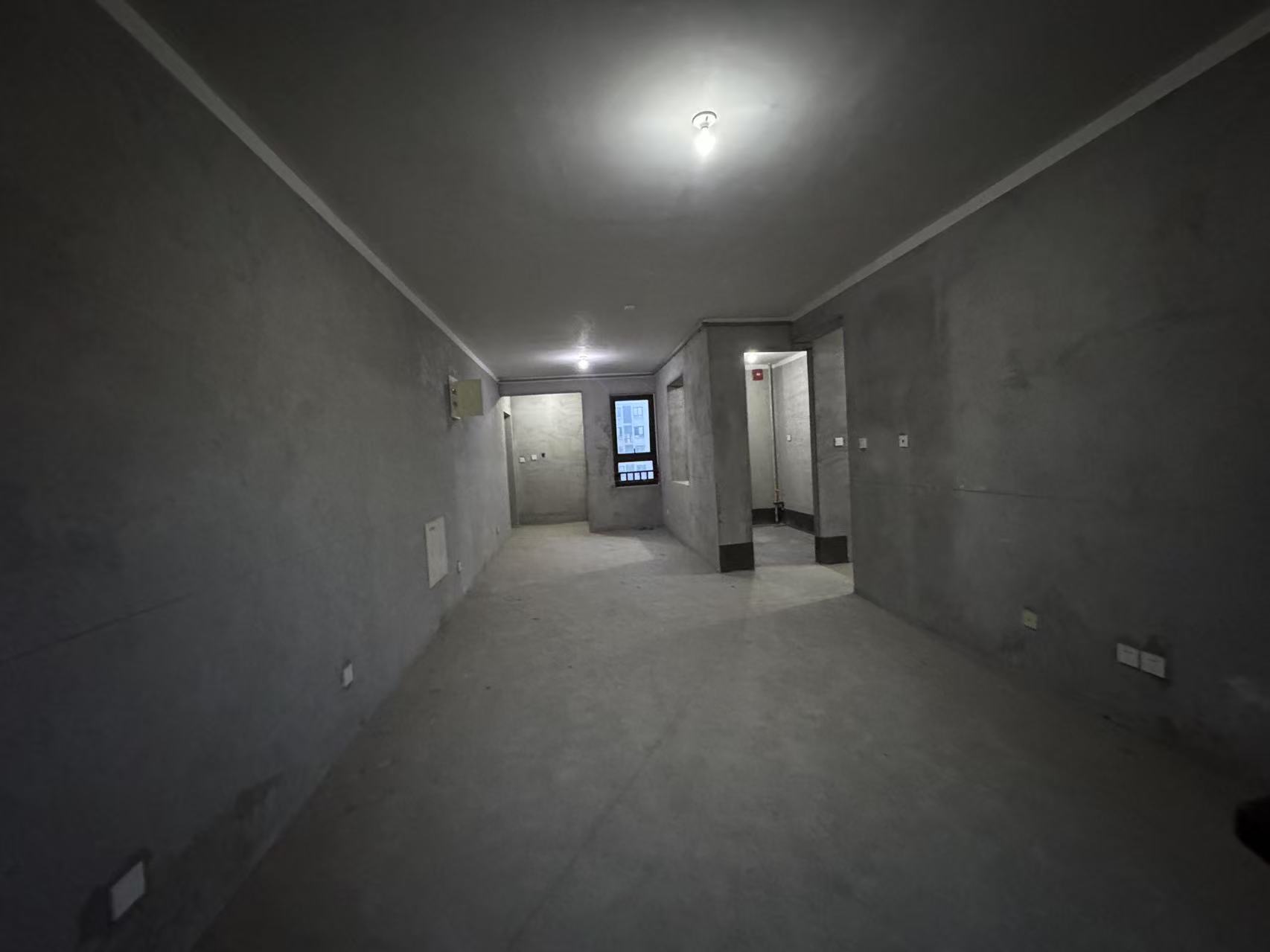 保利香槟国际 3室2厅2卫 122m²