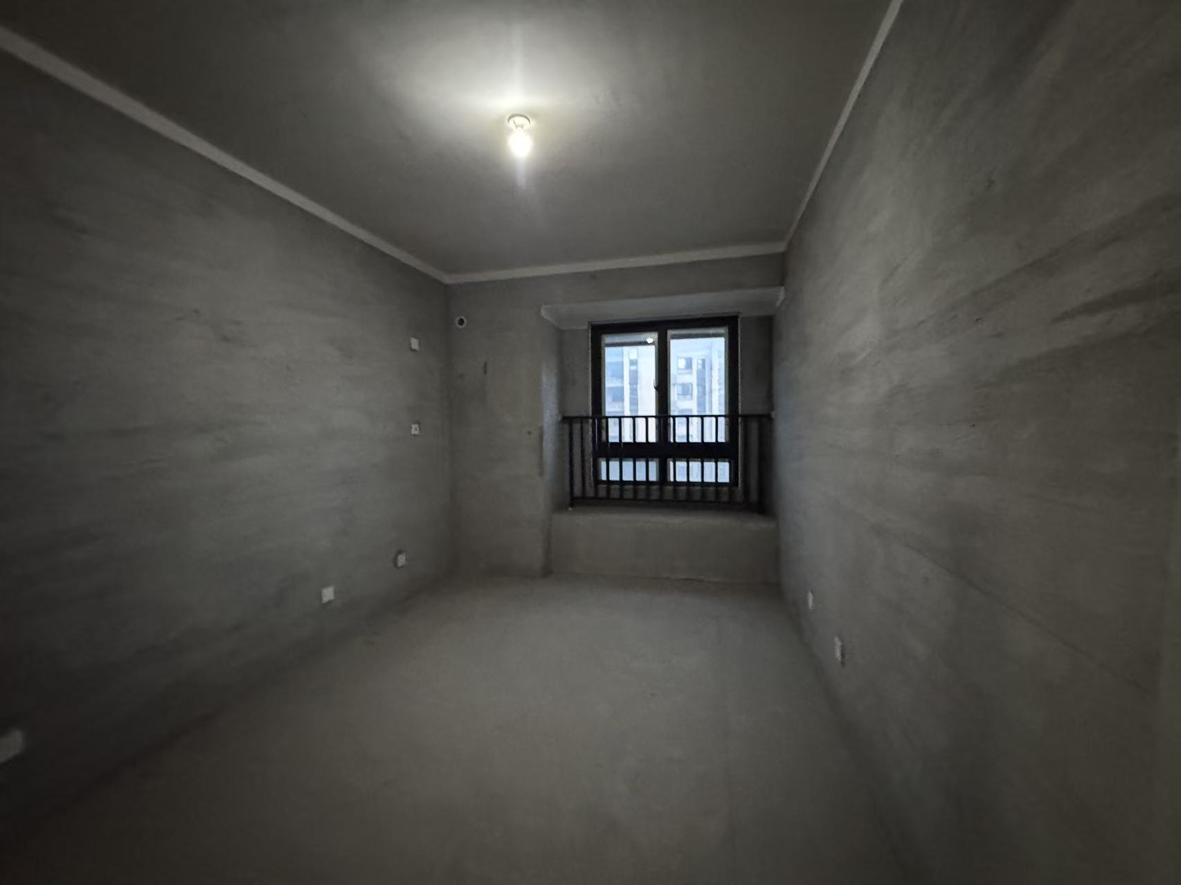 保利香槟国际 3室2厅2卫 122m&sup2;