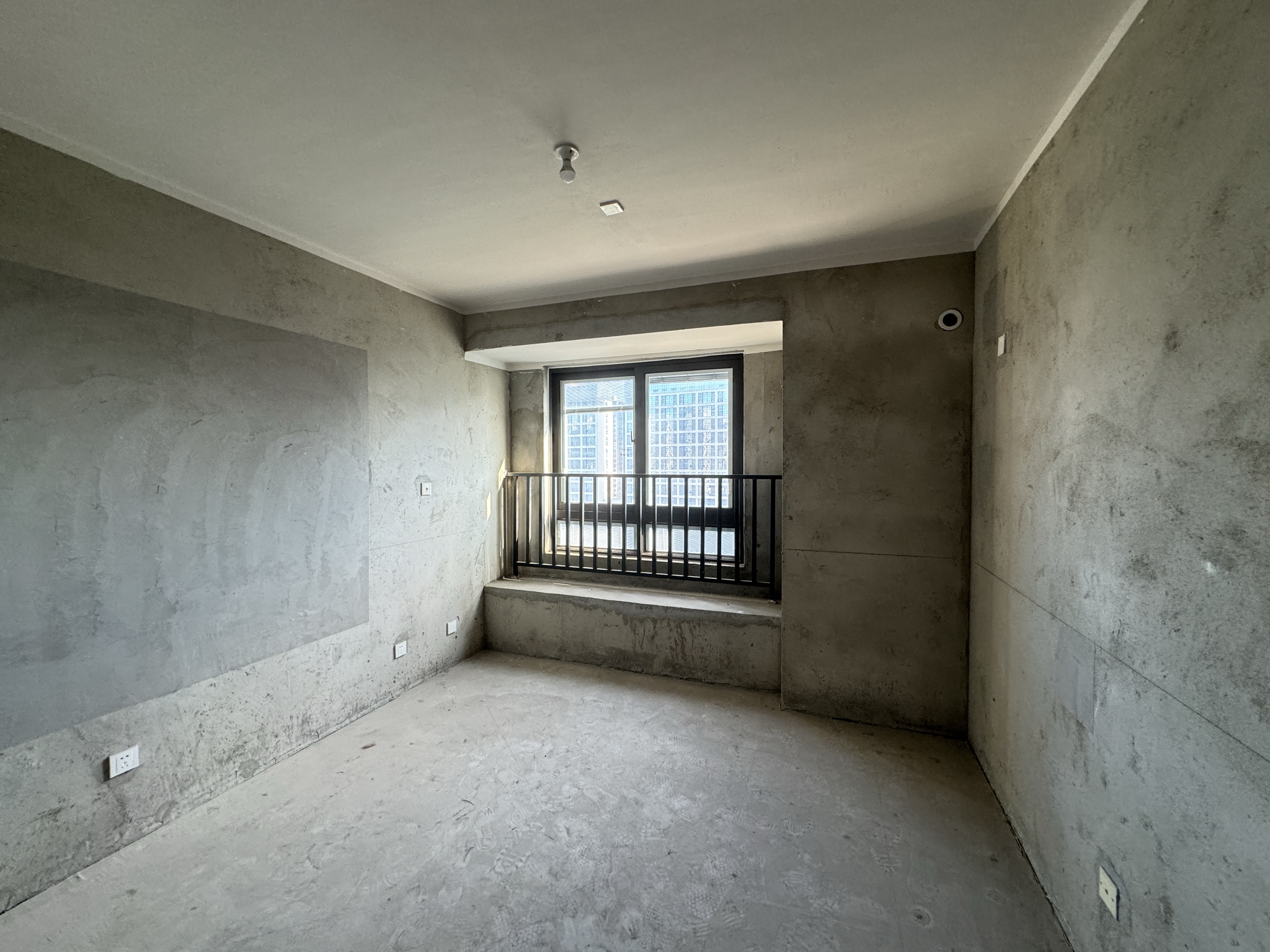 保利香槟国际 4室2厅2卫 139m&sup2;