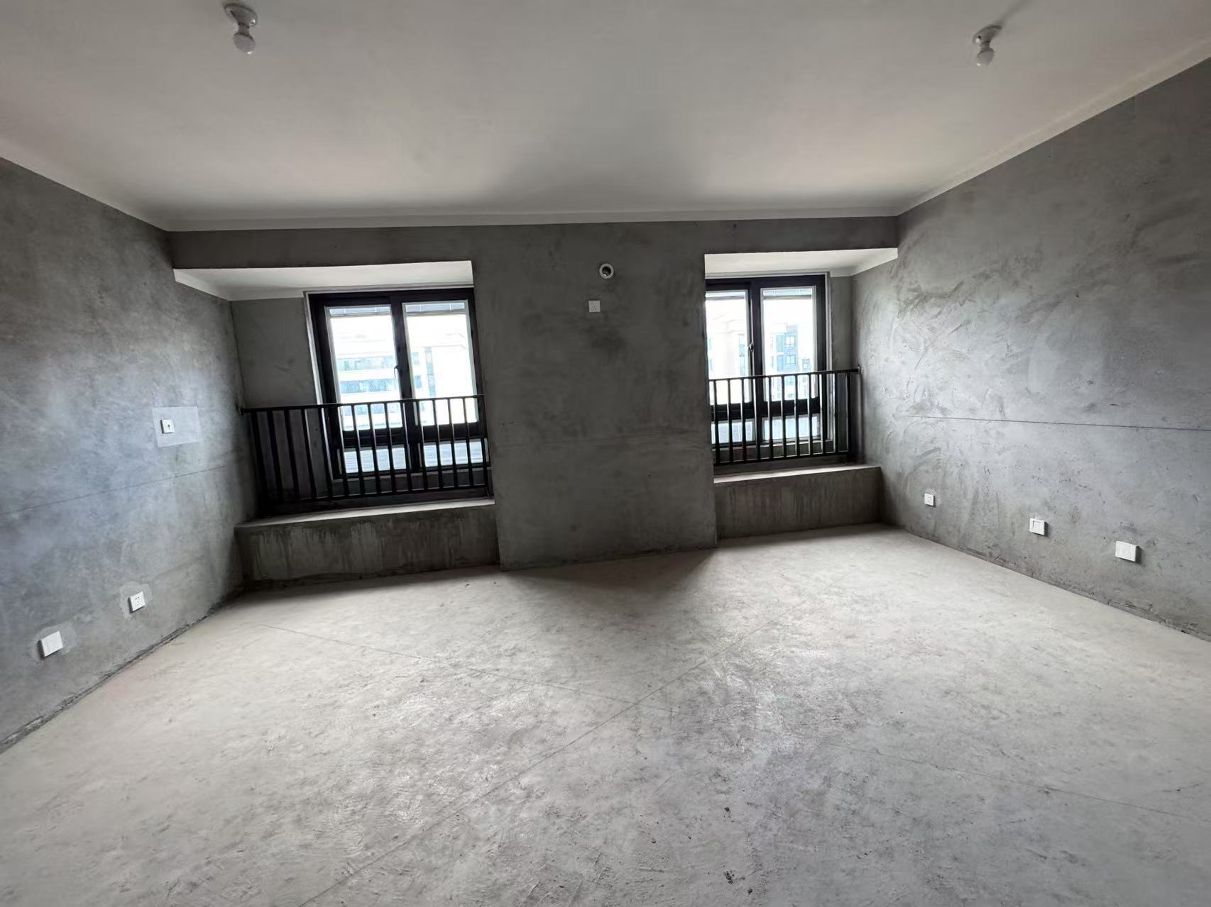 保利香槟国际 3室2厅1卫 101.67m&sup2;
