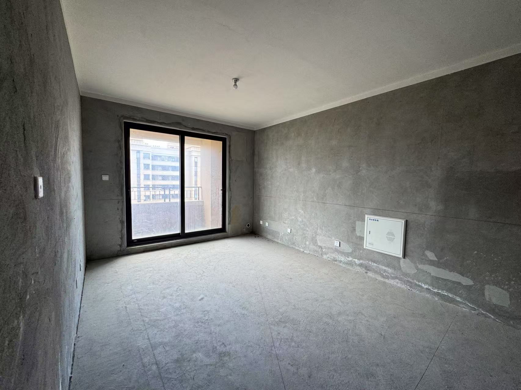 保利香槟国际 3室2厅1卫 101.67m&sup2;