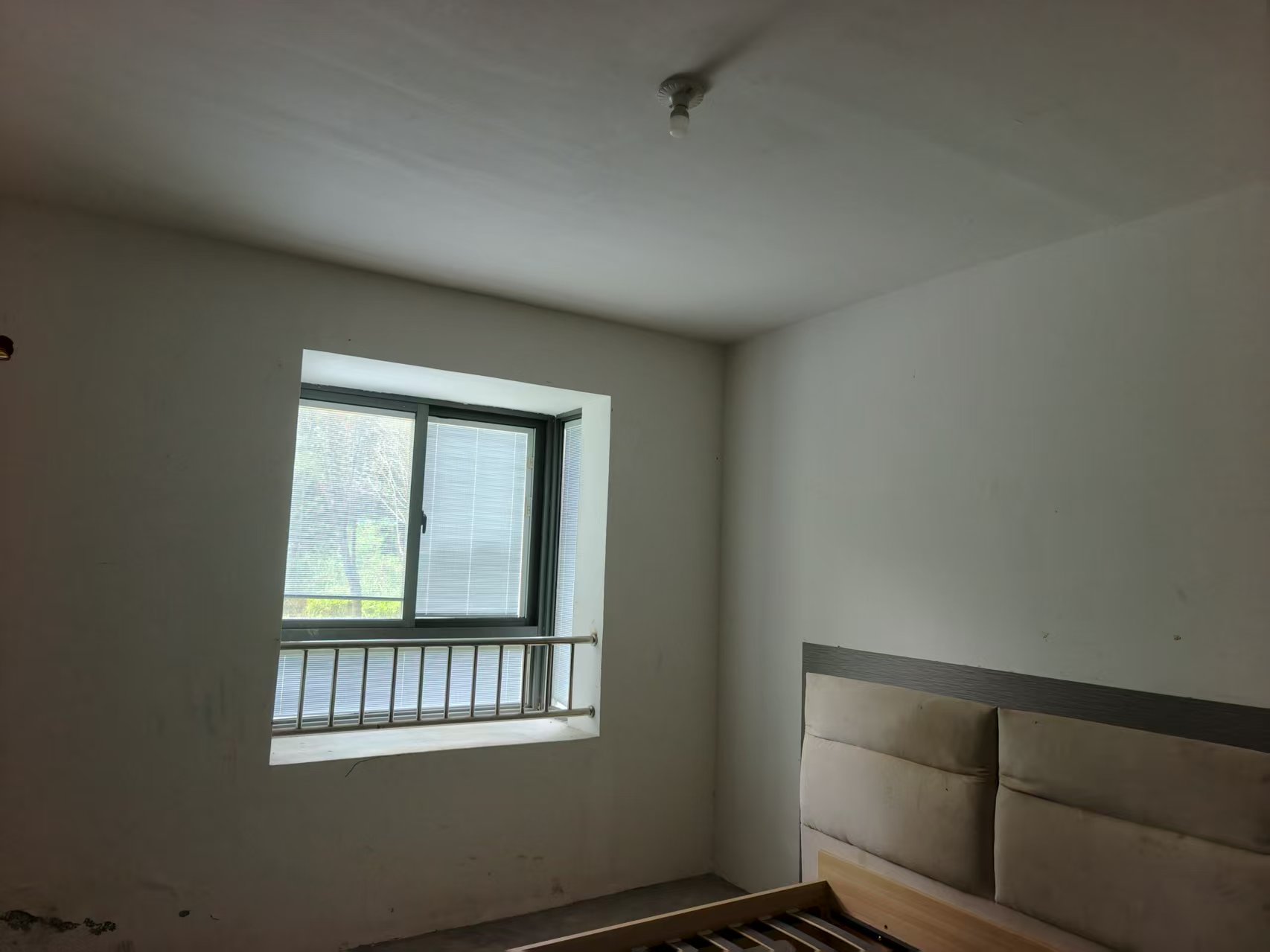 翠湖景苑 2室2厅1卫 80m&sup2;