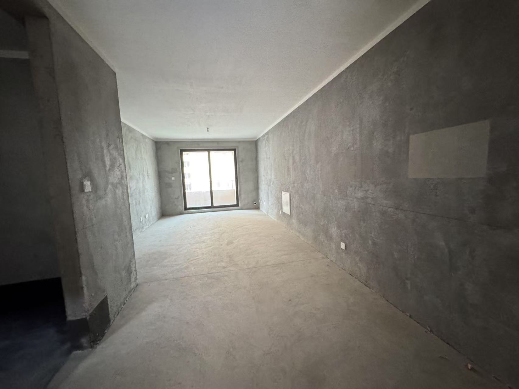 保利香槟国际 3室2厅2卫 115m²