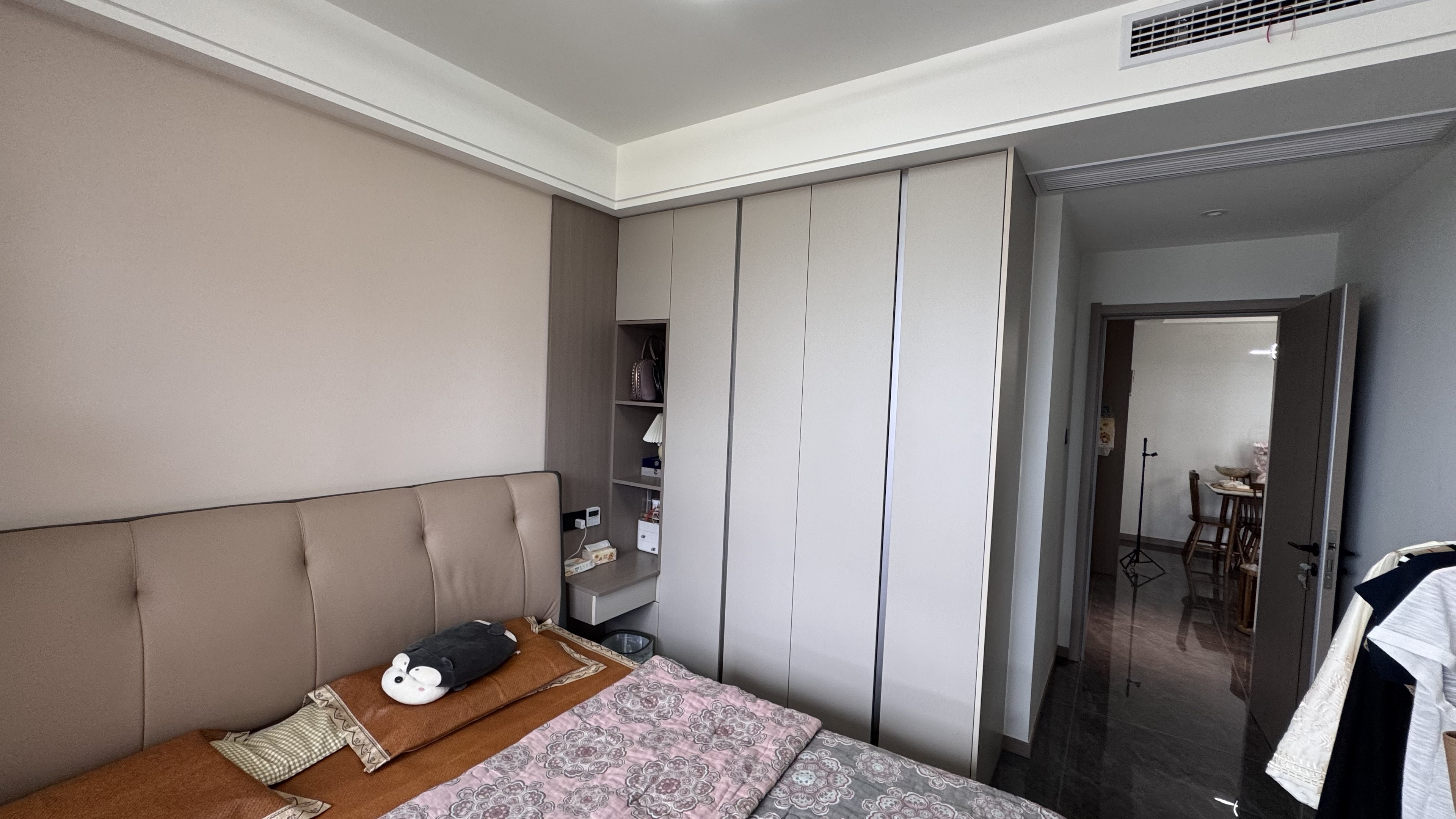 华强城一期 2室1厅1卫 86m&sup2;