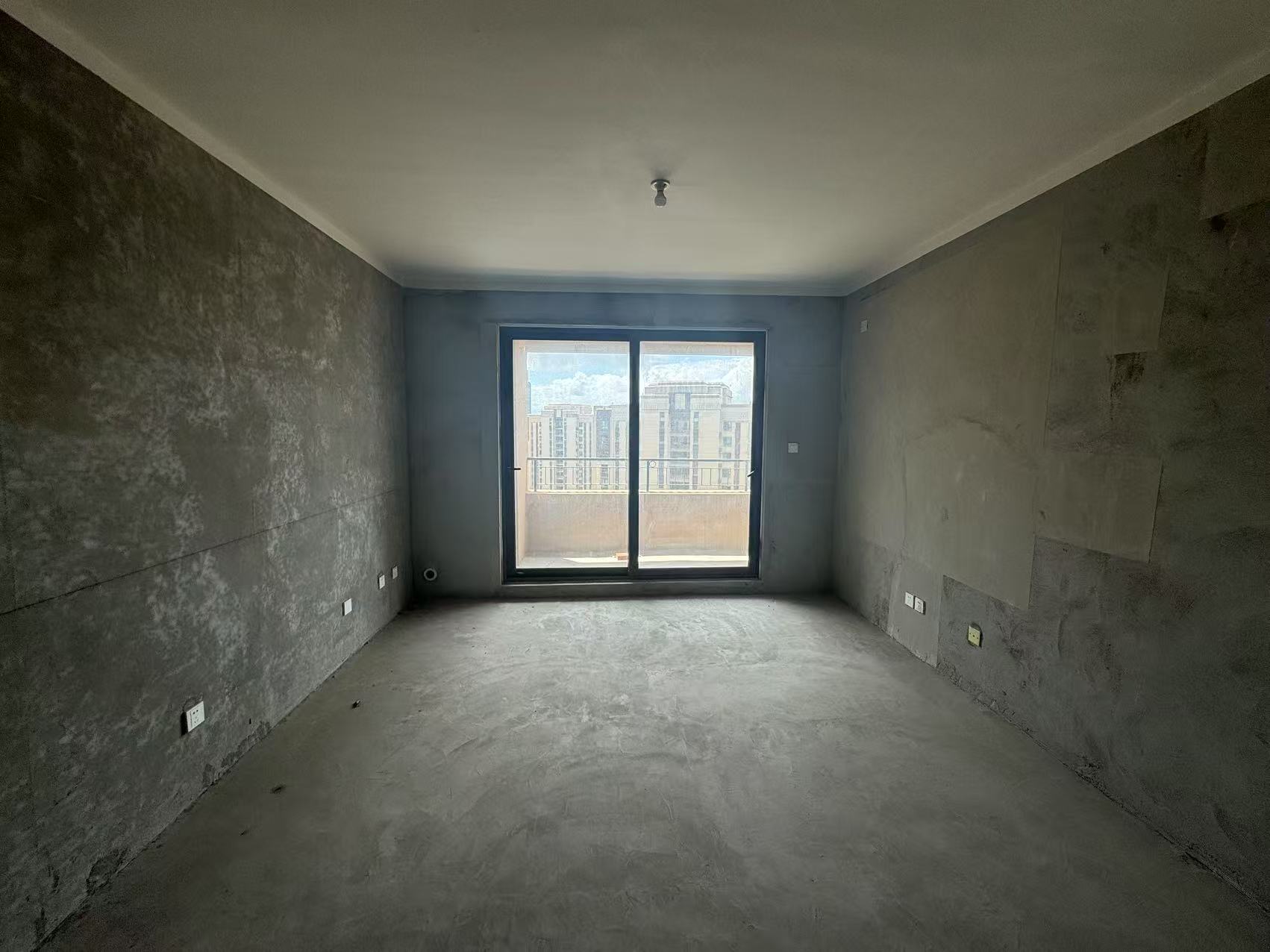 保利香槟国际 4室2厅2卫 143.35m&sup2;