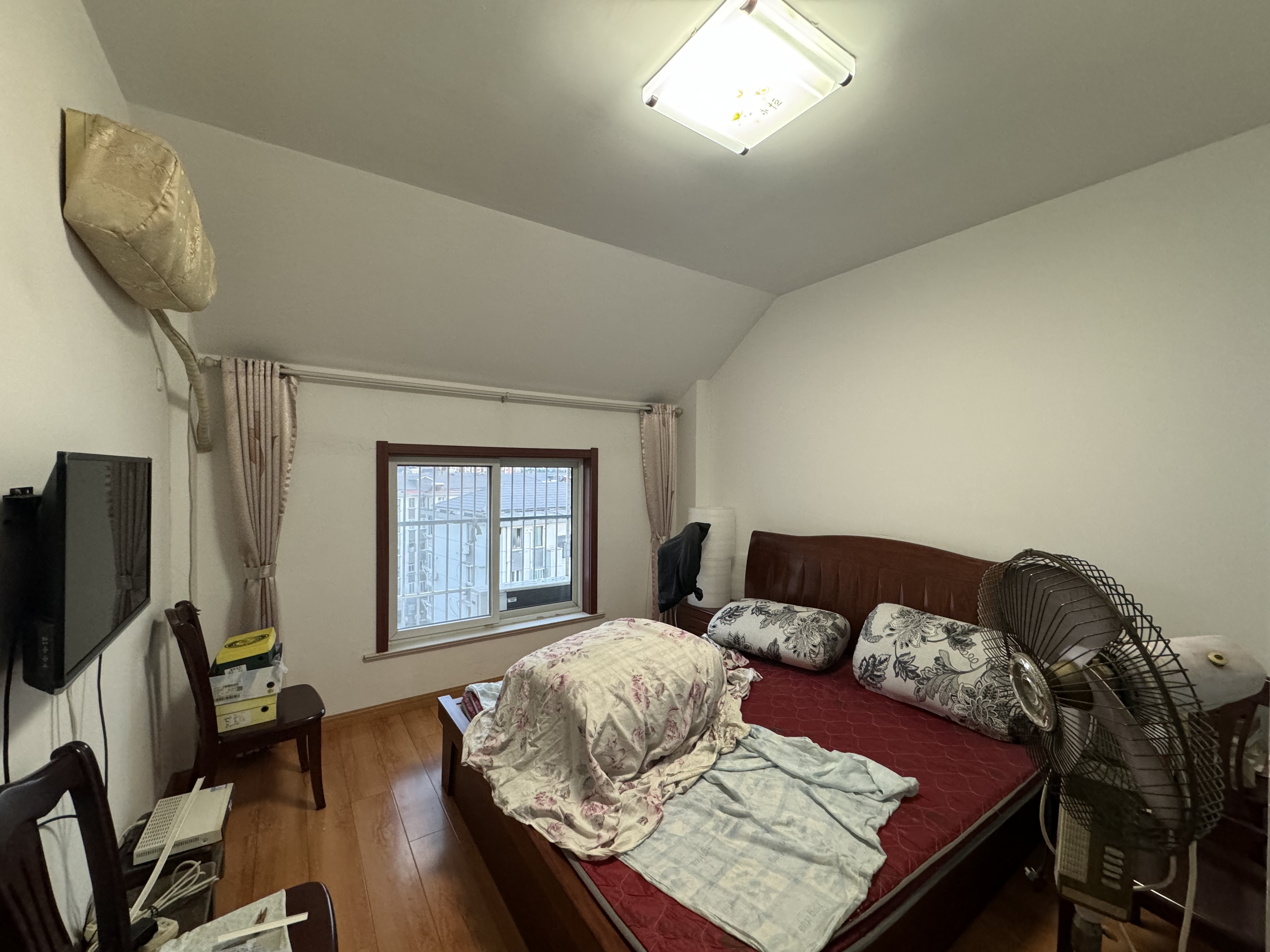 公园佳苑北区 3室2厅1卫 82m&sup2;