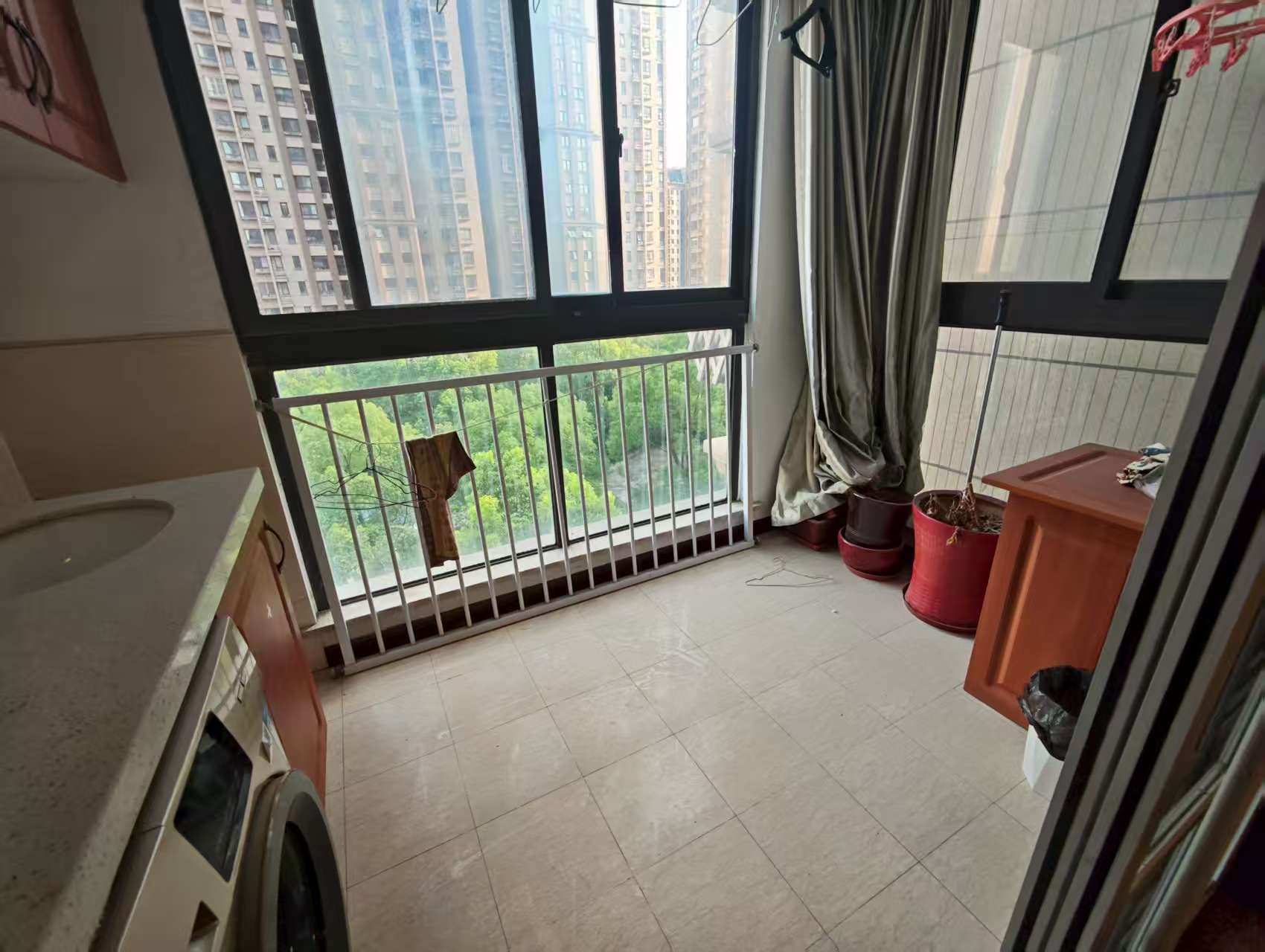 帝奥世伦名郡 3室2厅1卫 140.00m&sup2;