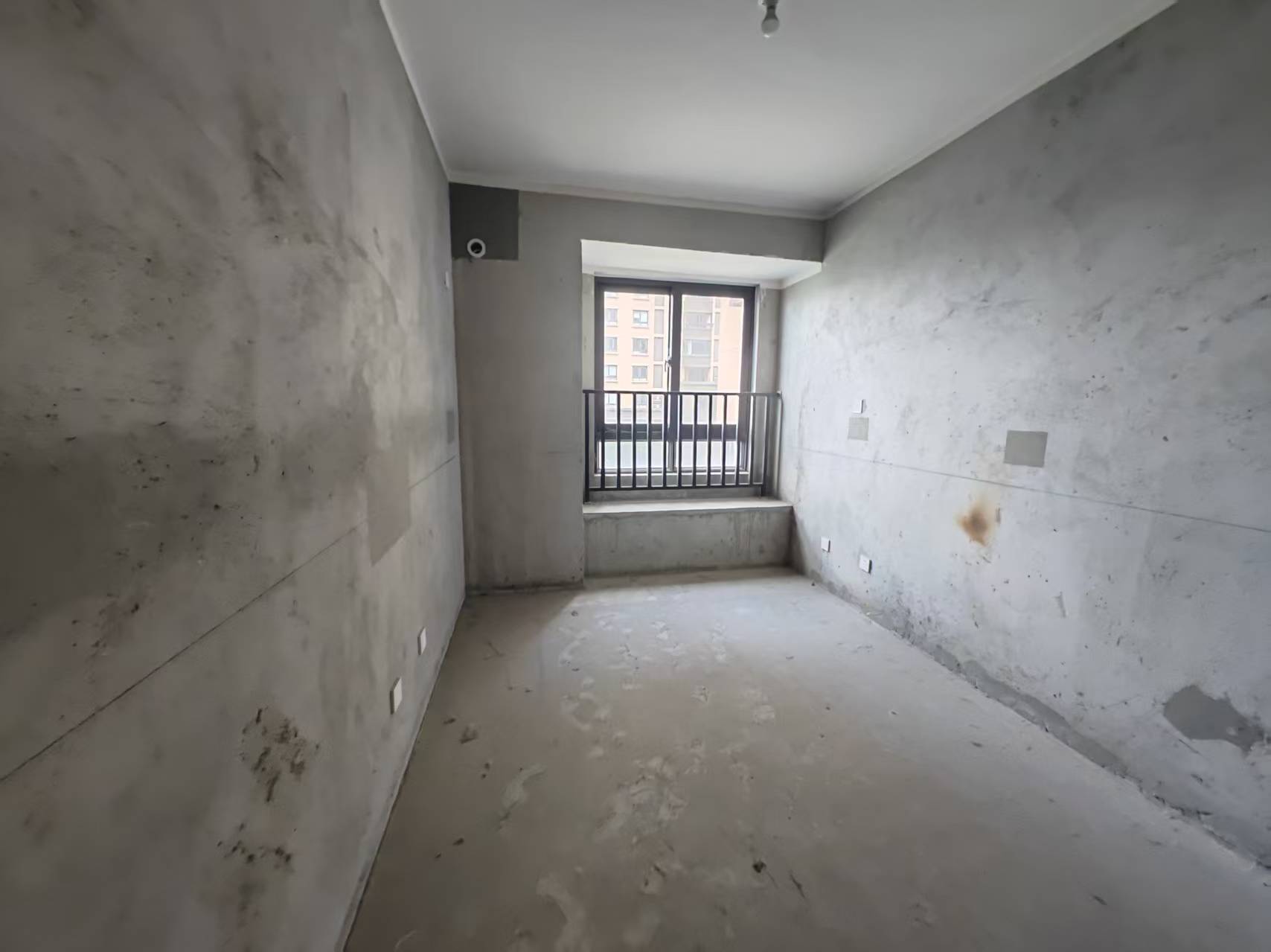 保利香槟国际 4室2厅2卫 139.56m&sup2;