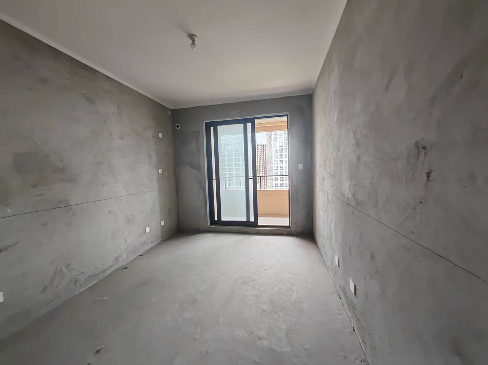 保利香槟国际 4室2厅2卫 139.73m²