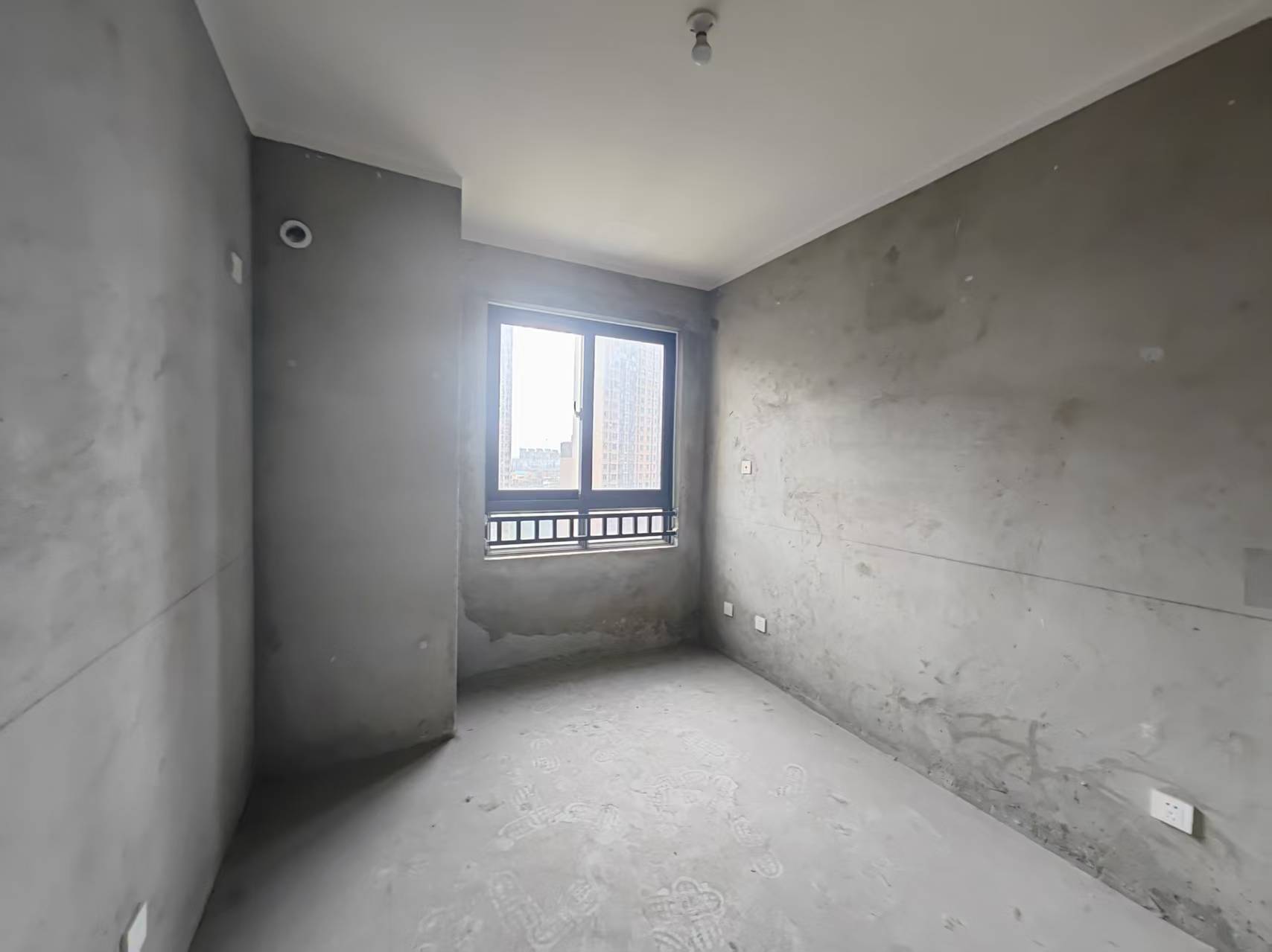 保利香槟国际 4室2厅2卫 139.73m&sup2;
