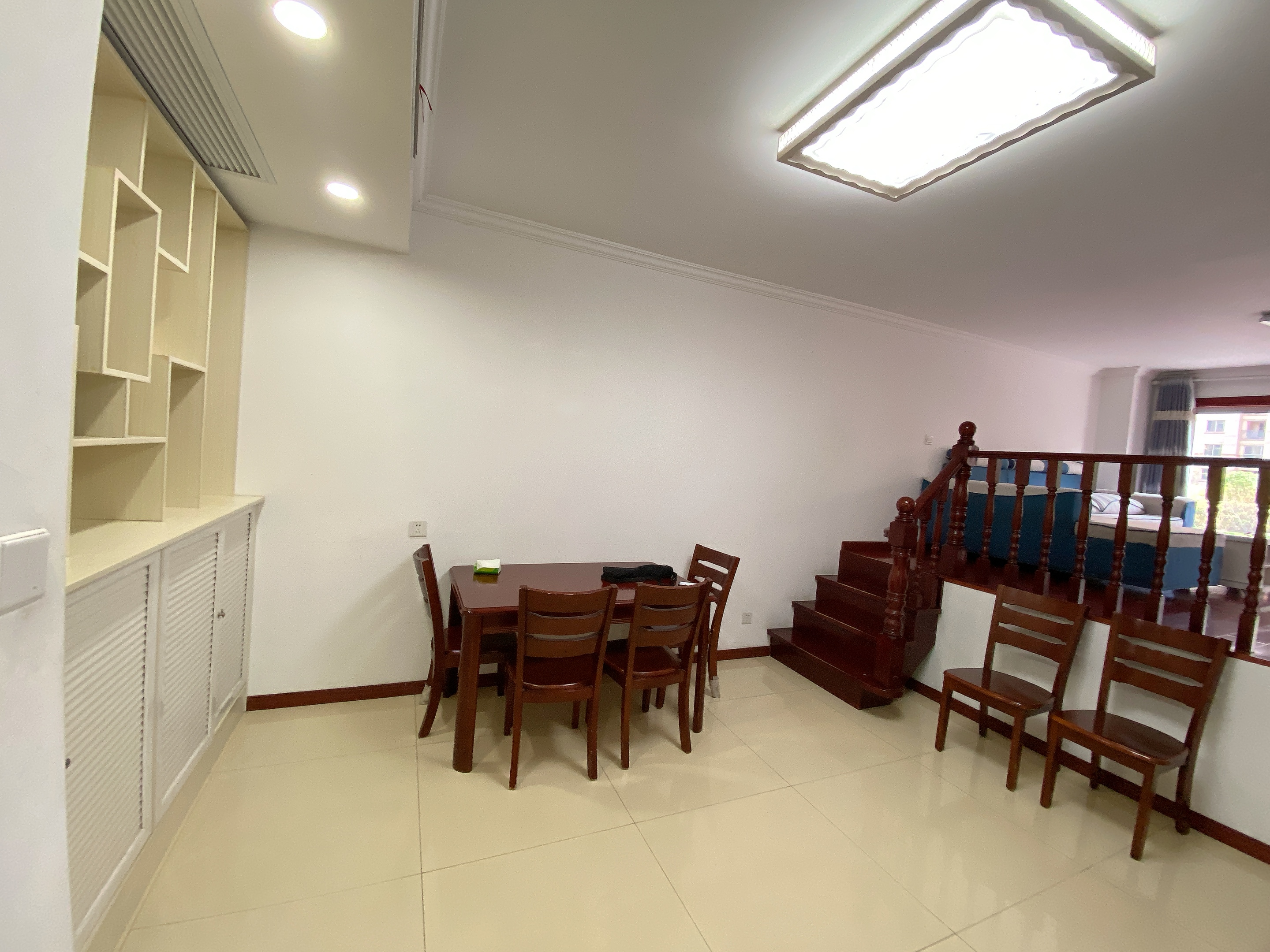 中南世纪花城三期 3室2厅1卫 102.68m&sup2;