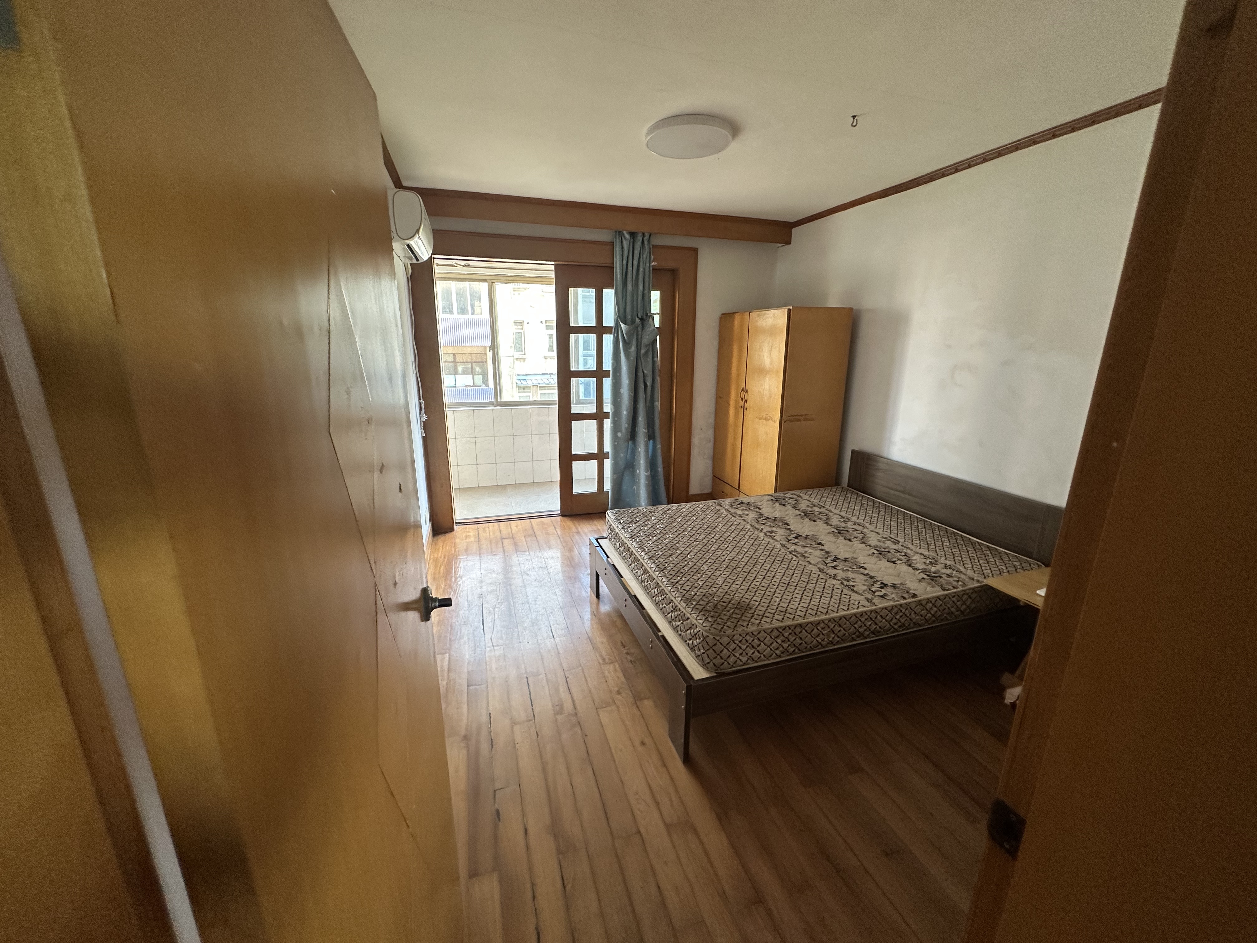 虹桥东村 2室1厅1卫 74m&sup2;