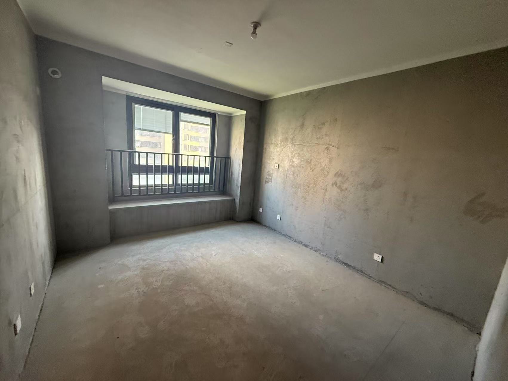 保利香槟国际 3室2厅2卫 117m&sup2;
