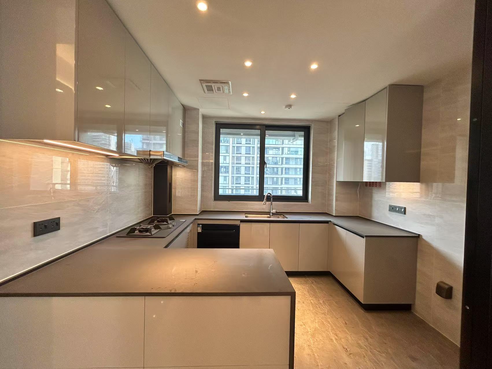 万科方圆 3室2厅2卫 130.46m&sup2;