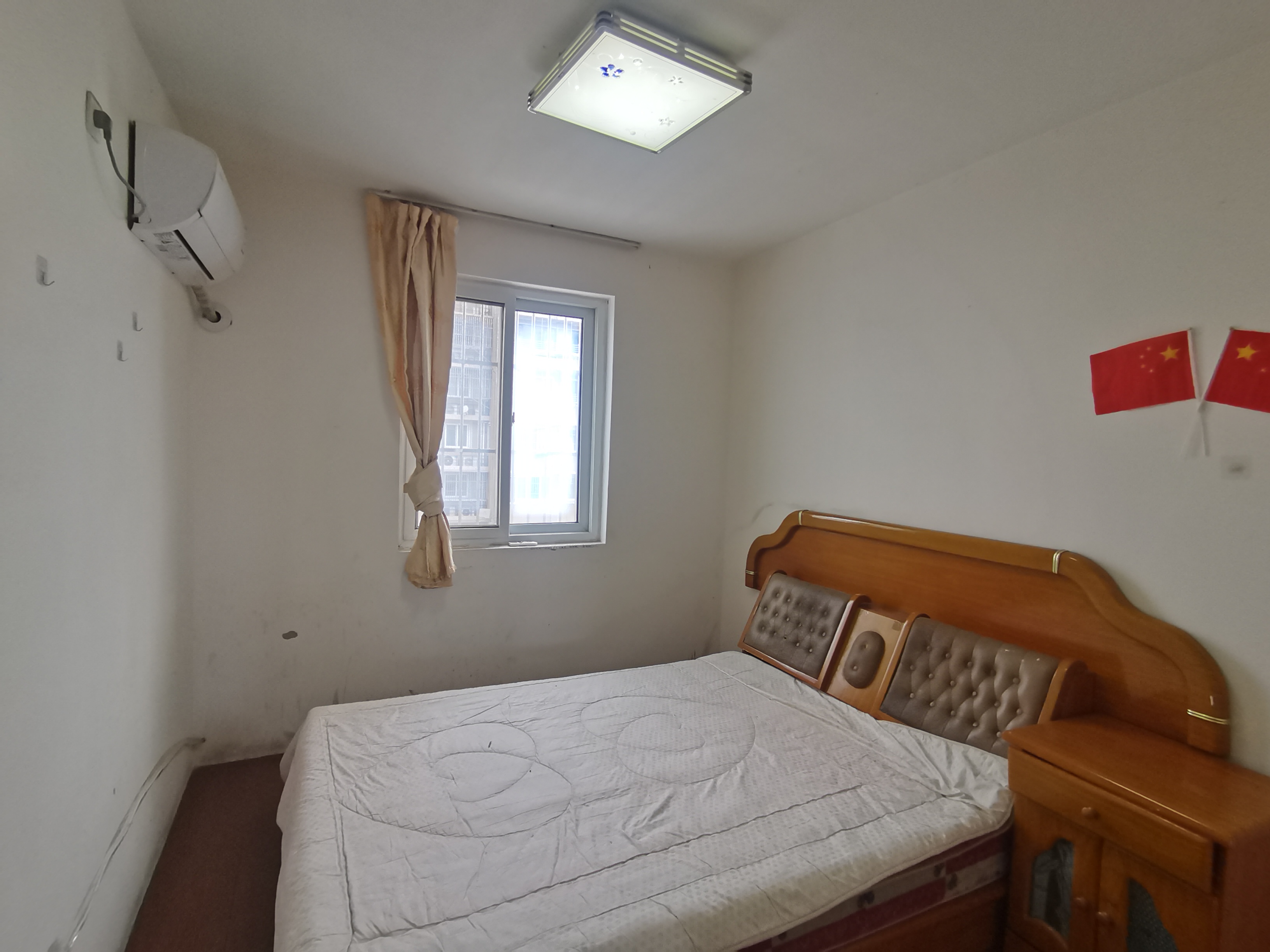 景和花苑 3室2厅2卫 147m&sup2;