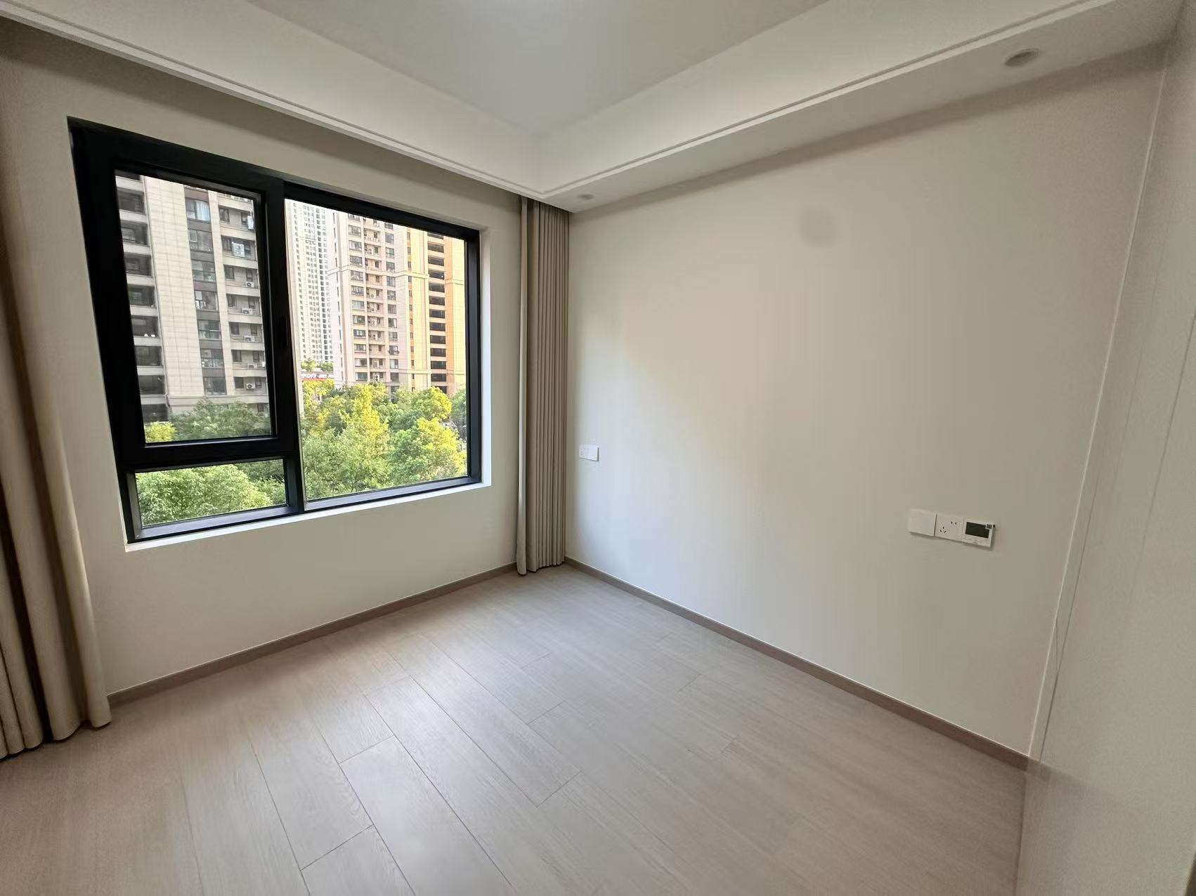 世茂新界 3室2厅2卫 89.00m&sup2;