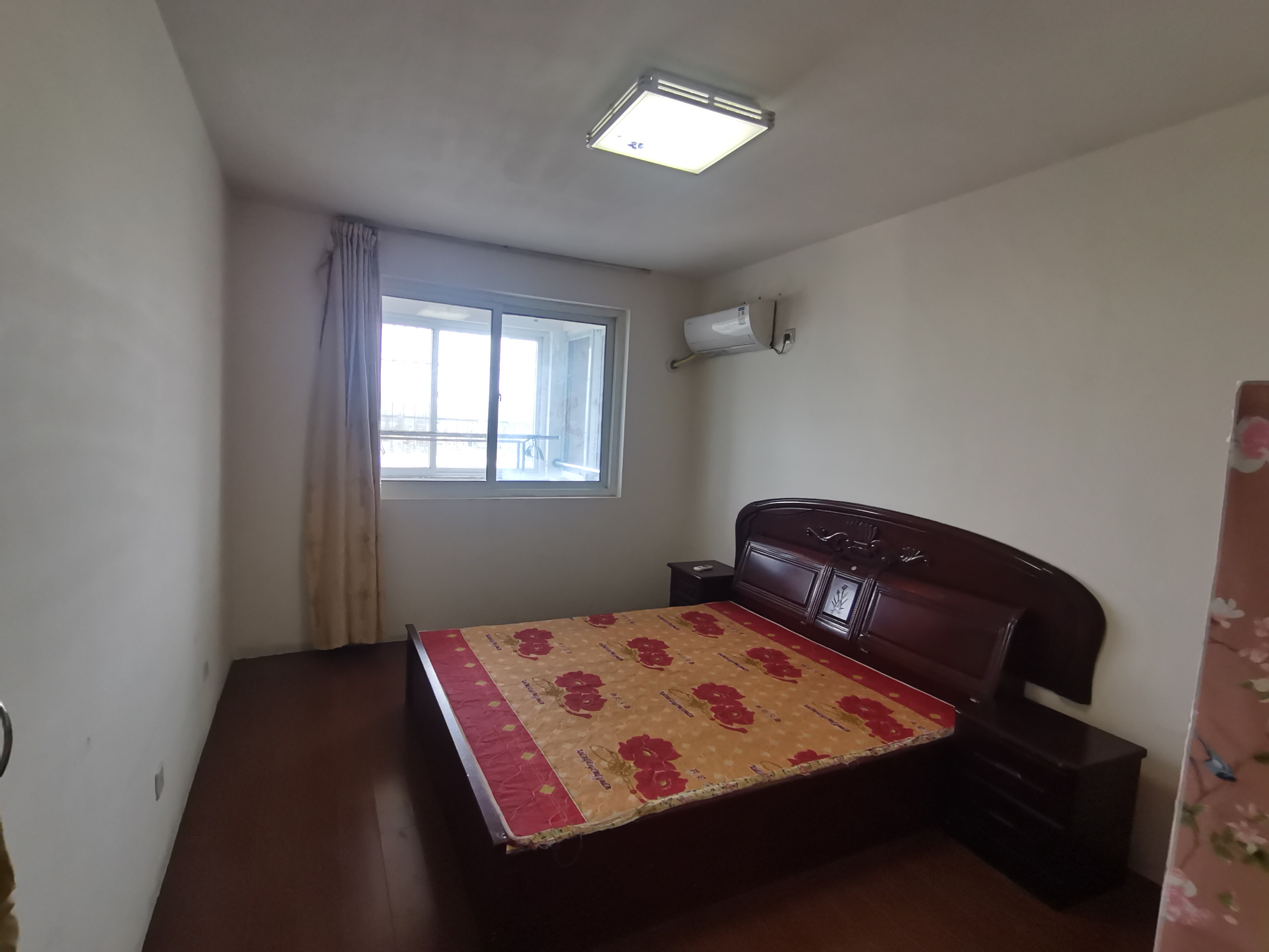 景和花苑 3室2厅2卫 147m&sup2;