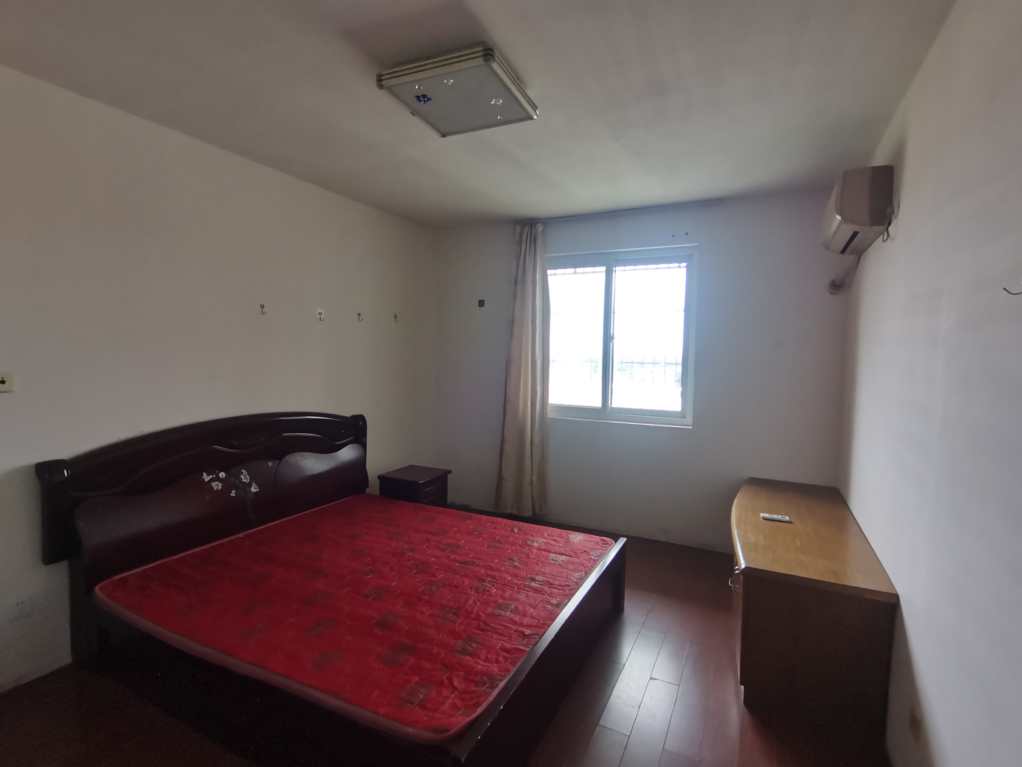景和花苑 3室2厅2卫 147m&sup2;