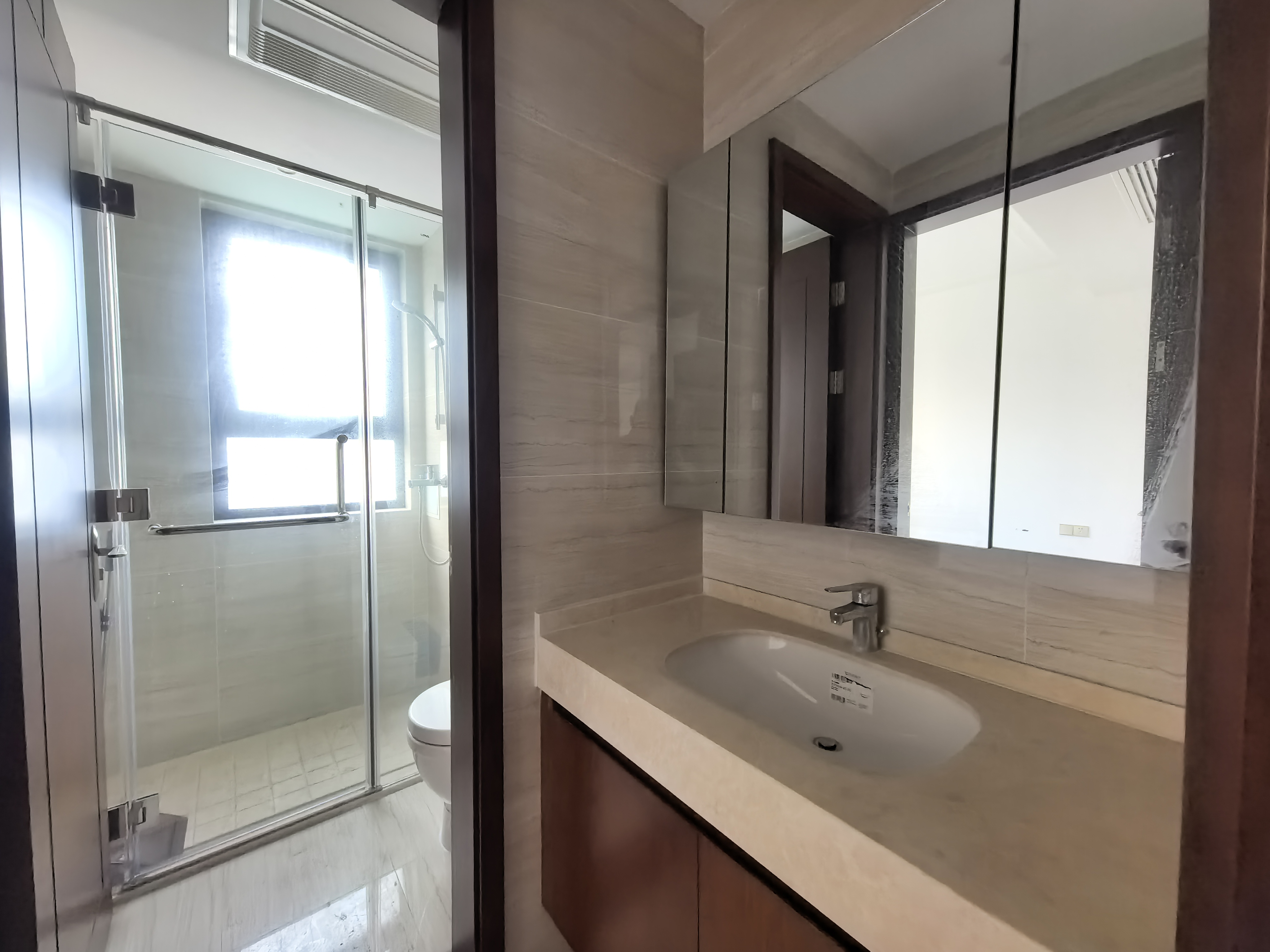 春江阅 4室2厅2卫 143m&sup2;