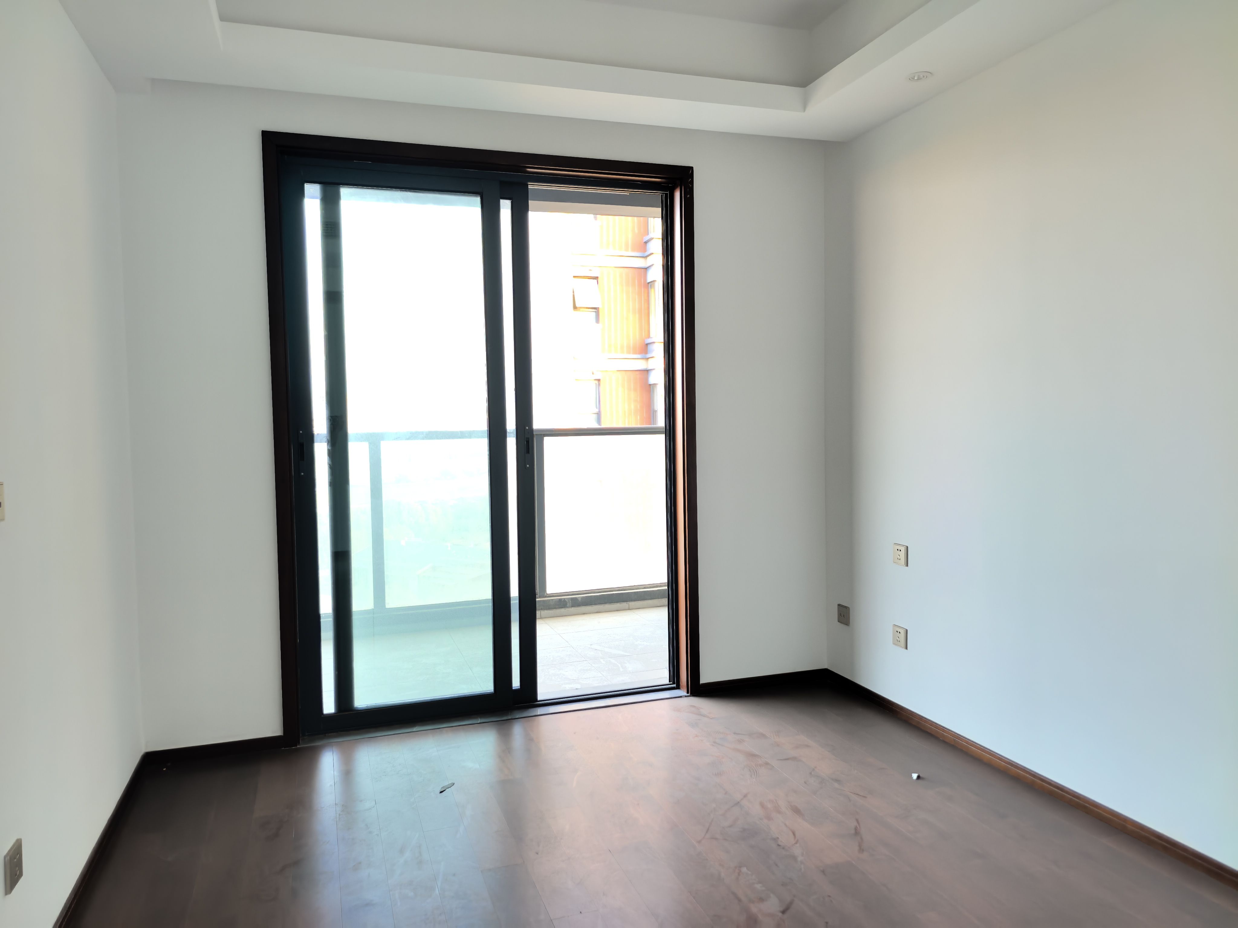 春江阅 4室2厅2卫 143m&sup2;