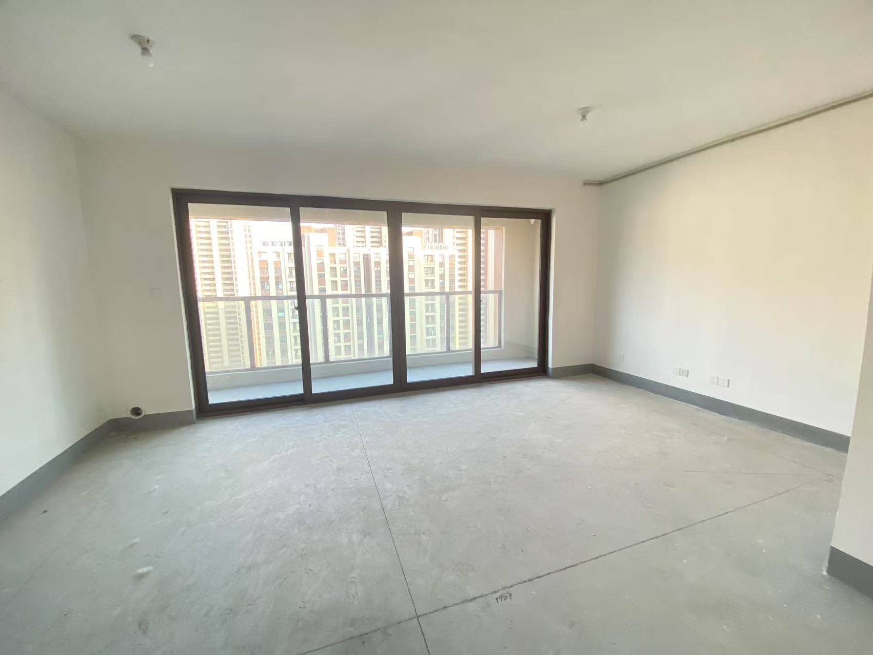 阳光悦城 3室2厅2卫 136.67m²