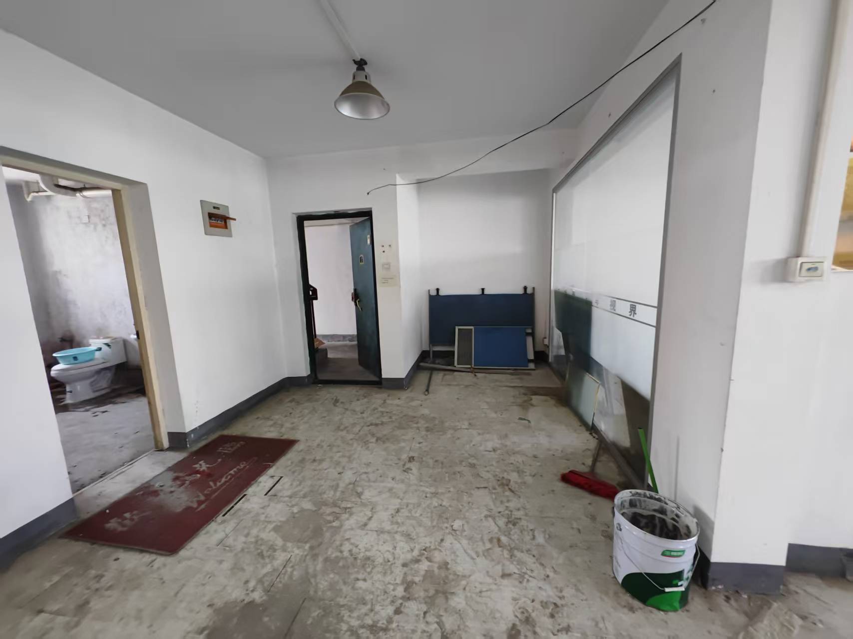 华侨花苑 4室2厅1卫 156m&sup2;