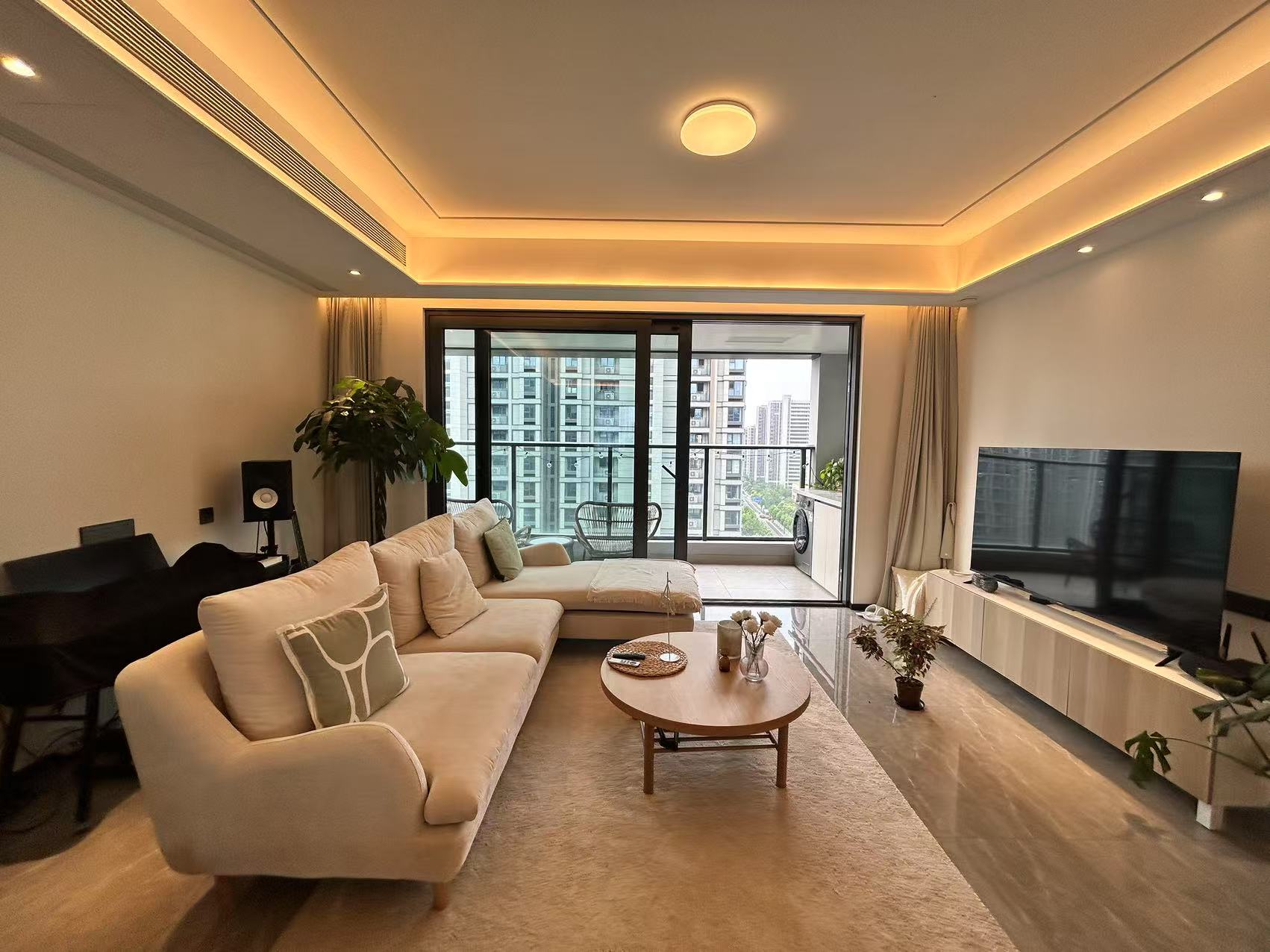 万科方圆 3室2厅2卫 130.30m²