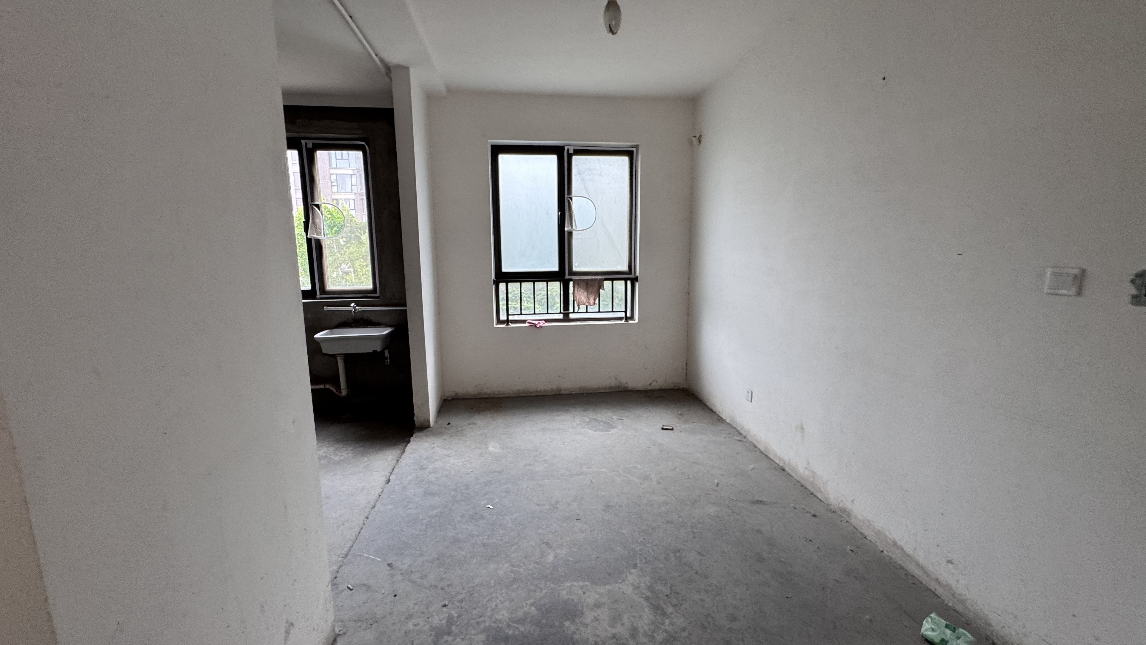 盛和九里香堤二期 4室2厅2卫 145m&sup2;