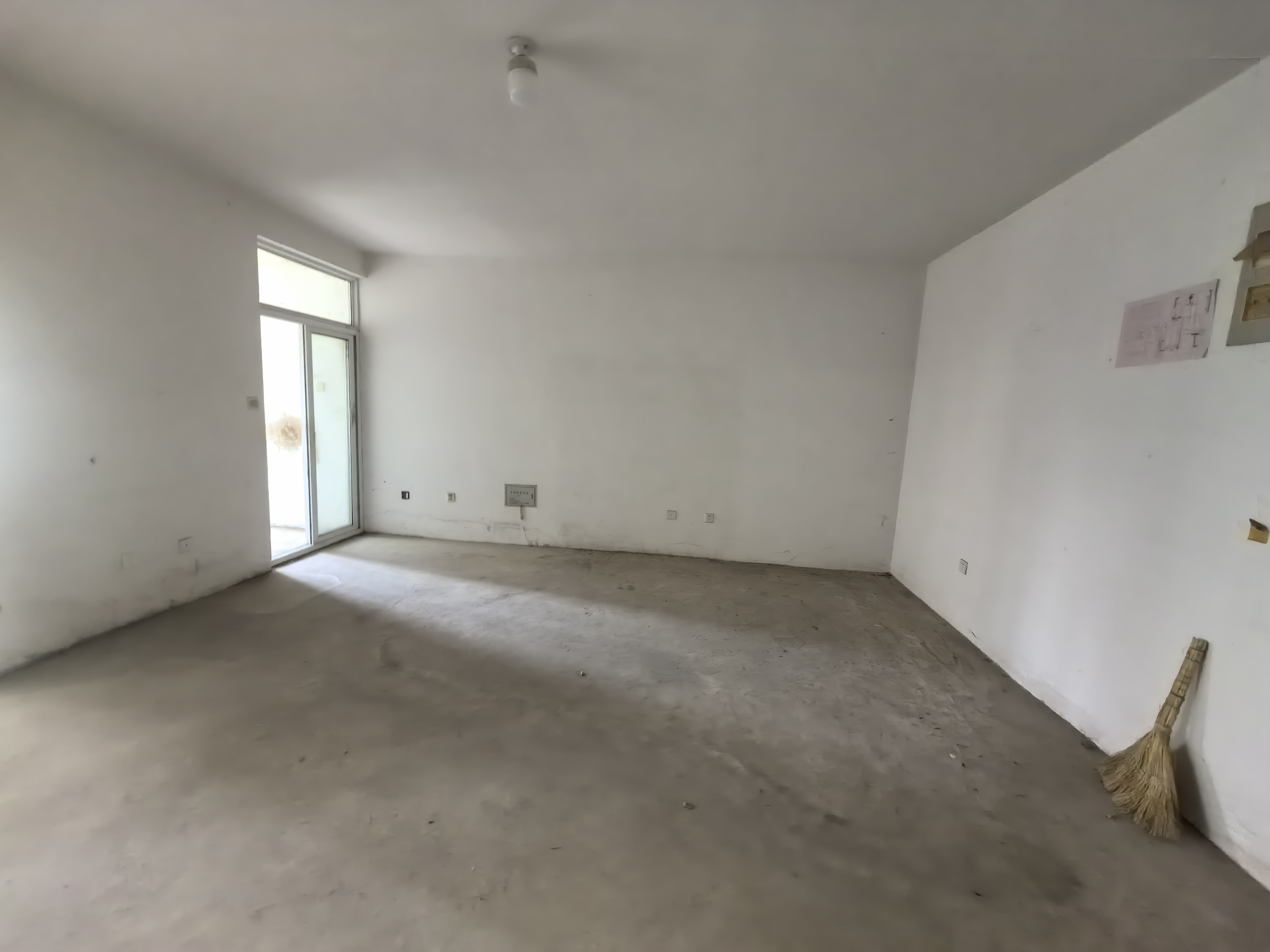 天晖苑 2室2厅1卫 78m²