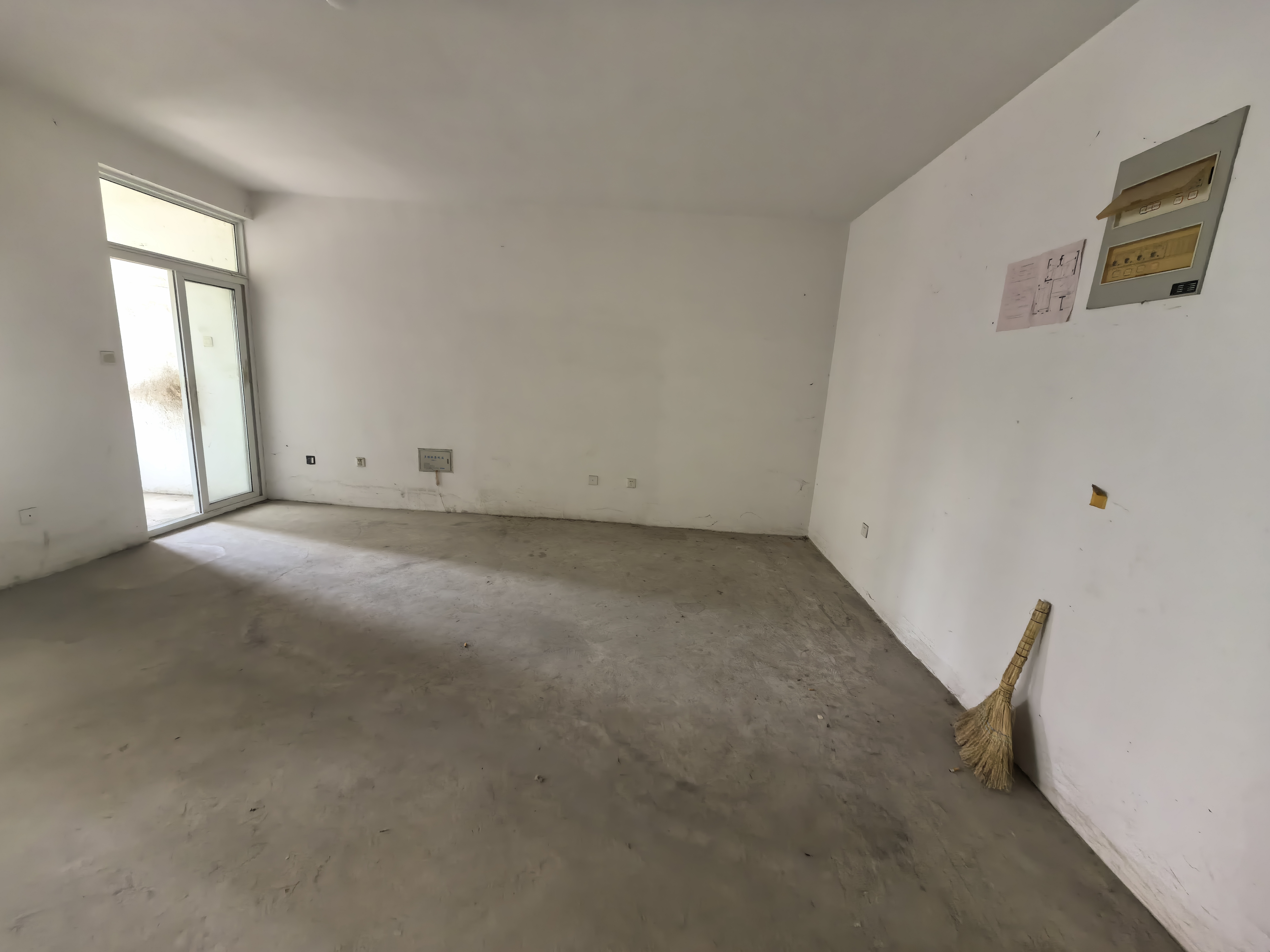 天晖苑 2室2厅1卫 78m&sup2;