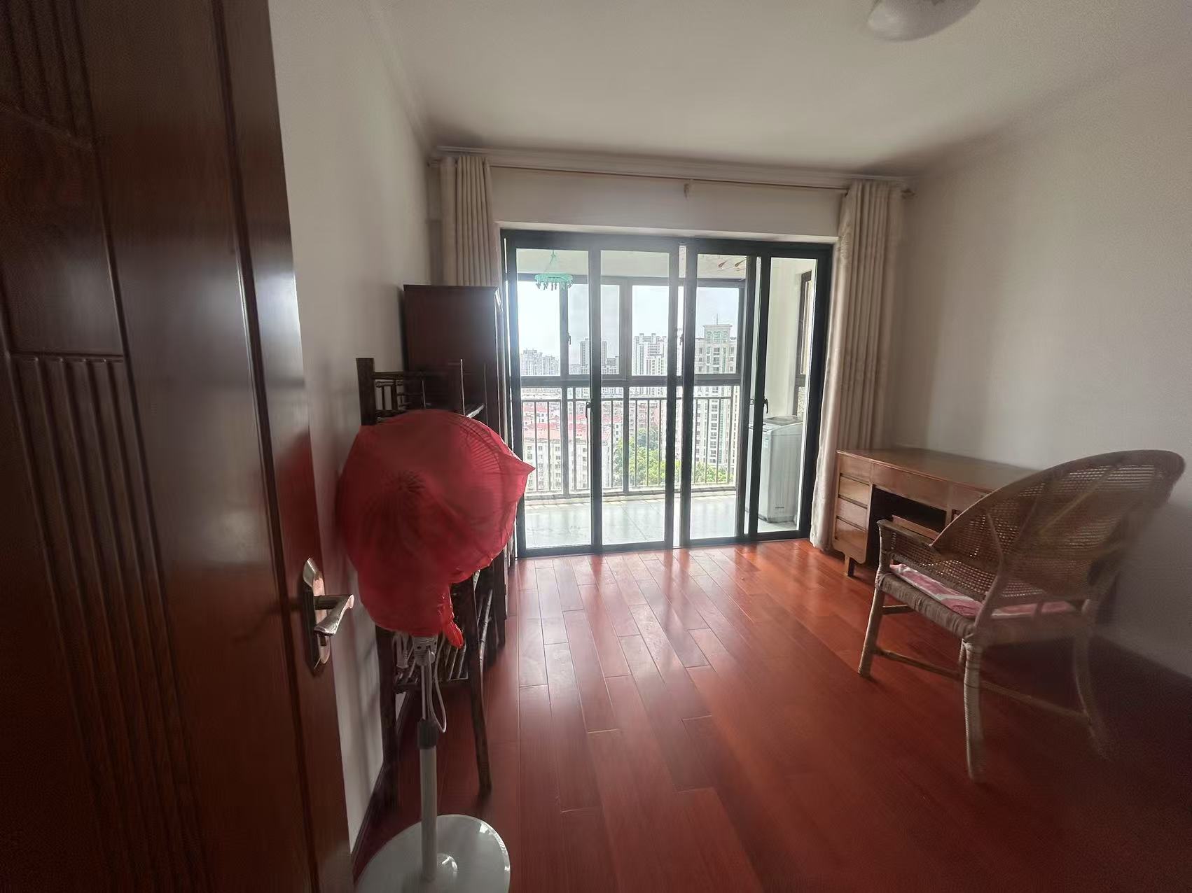 汇富花苑 2室1厅1卫 87.81m&sup2;