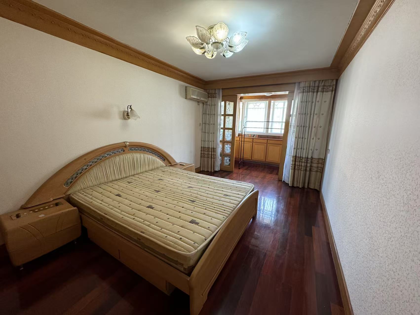 富贵北园 3室2厅1卫 137m&sup2;