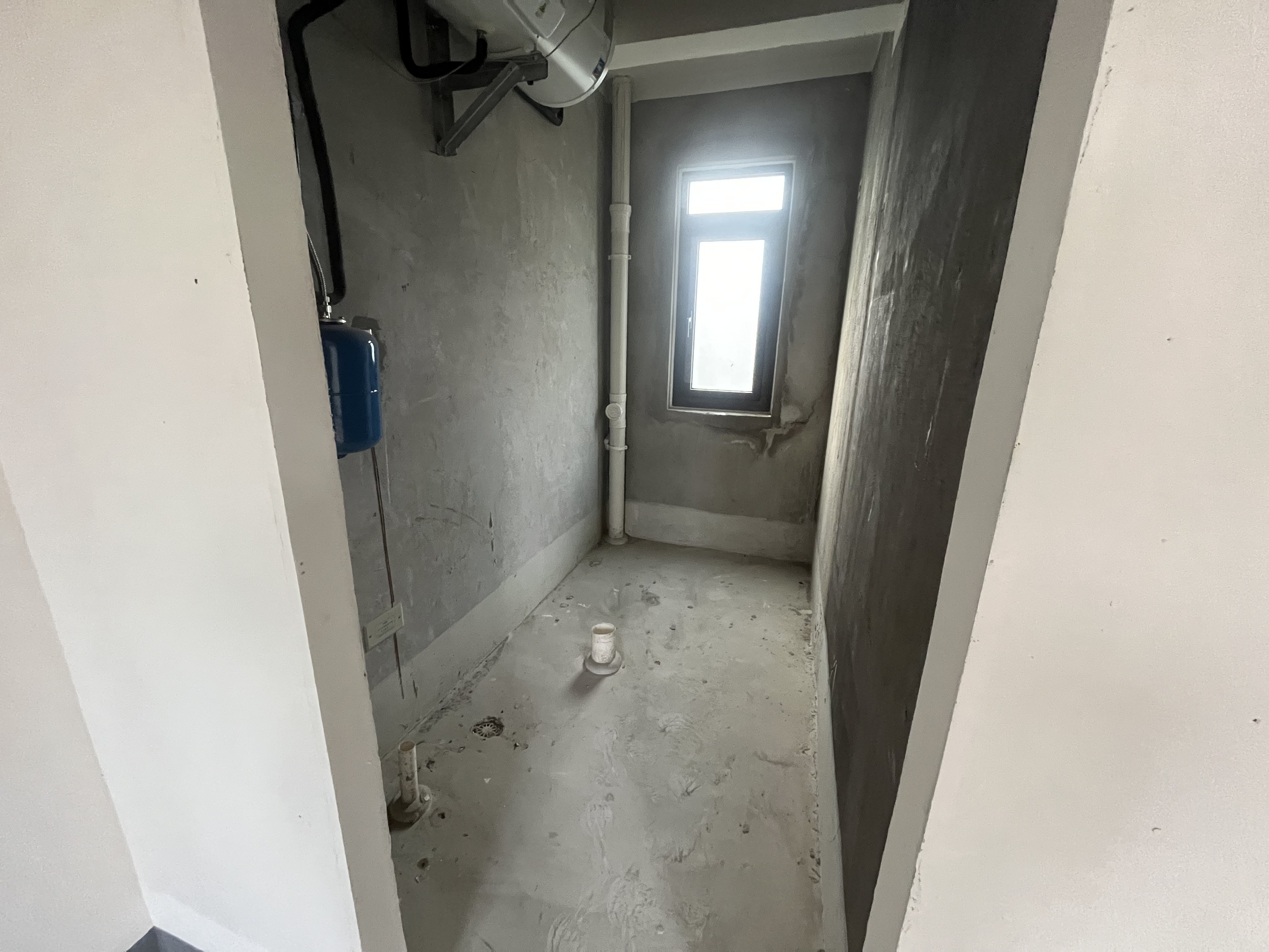 绿地新里城 4室2厅3卫 102.82m&sup2;
