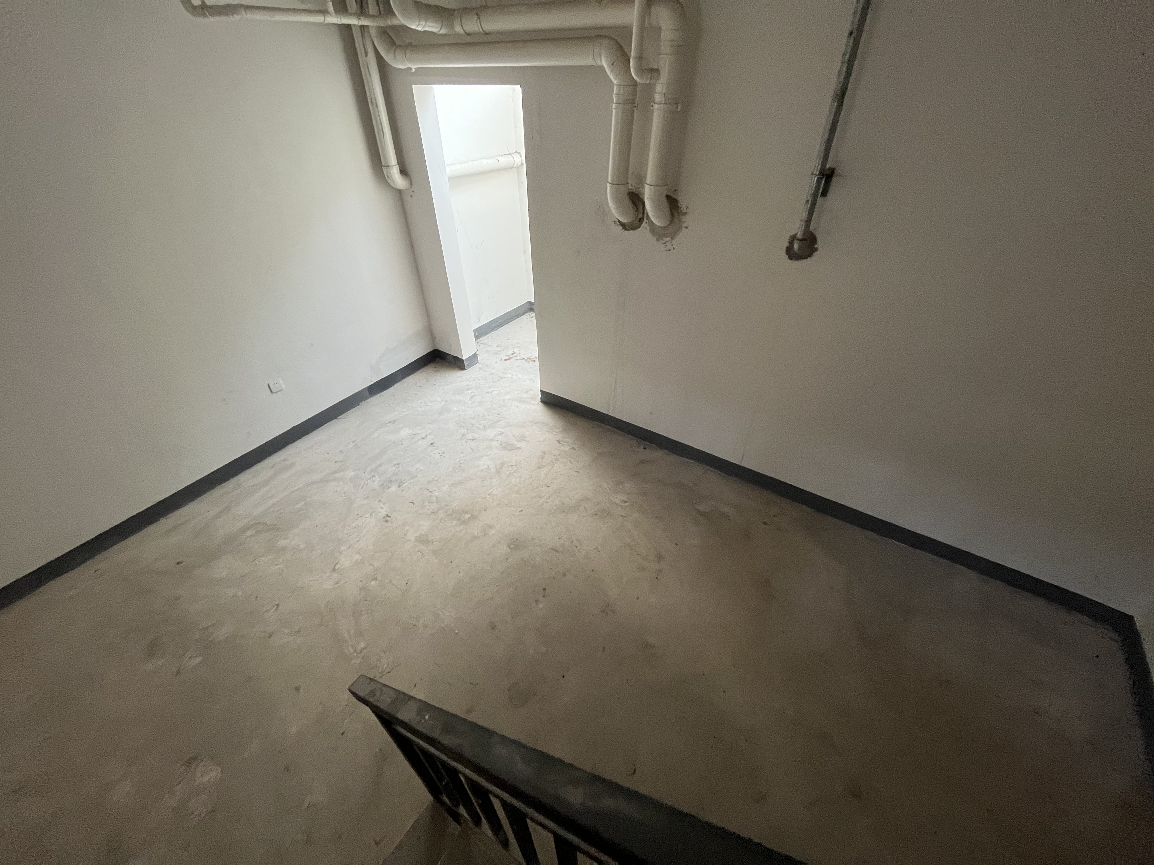 绿地新里城 4室2厅3卫 102.82m&sup2;