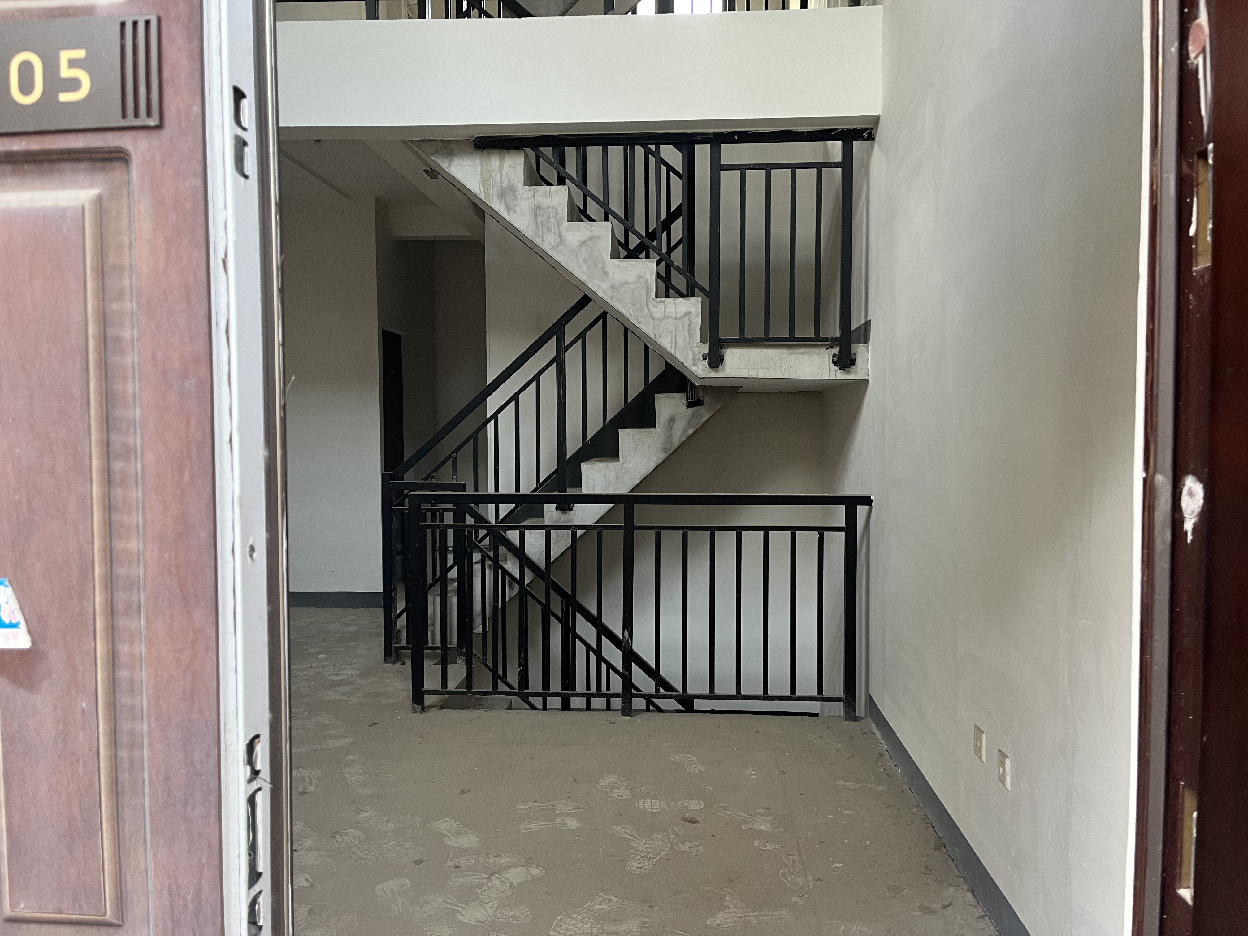 绿地新里城 4室2厅3卫 102.82m&sup2;