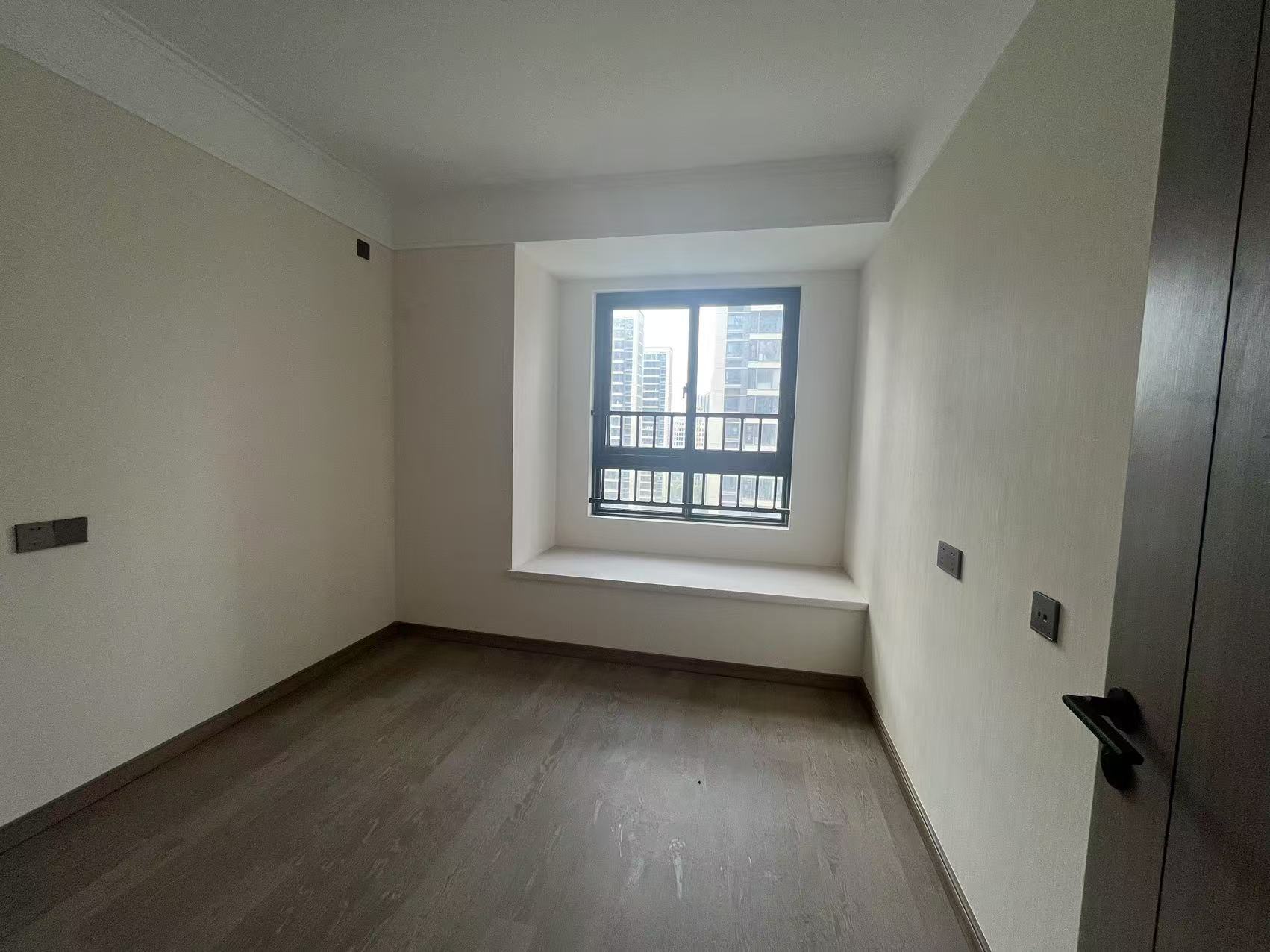 万科未来之光 3室2厅2卫 112m&sup2;
