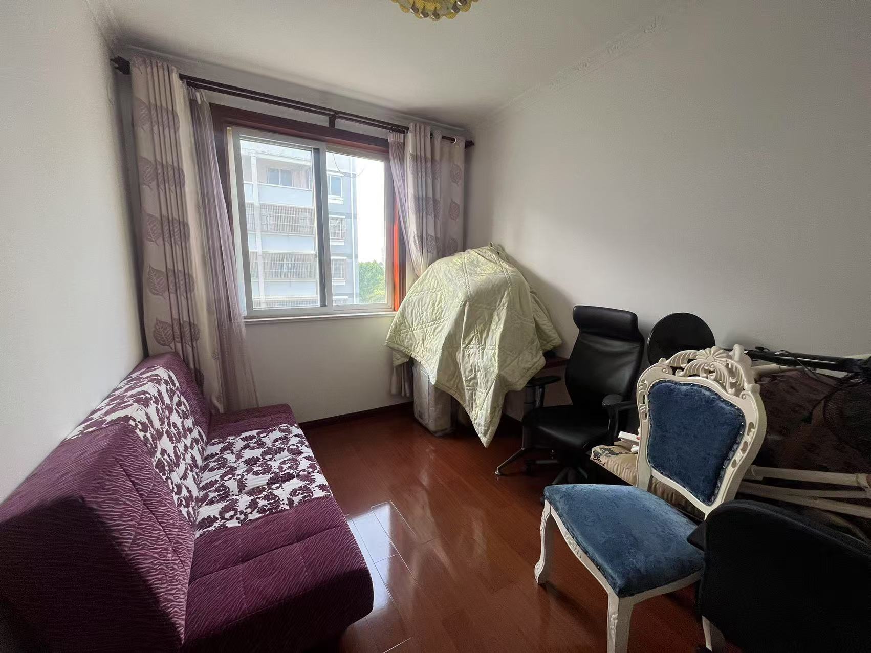 盆架桥花苑 3室2厅1卫 105m&sup2;