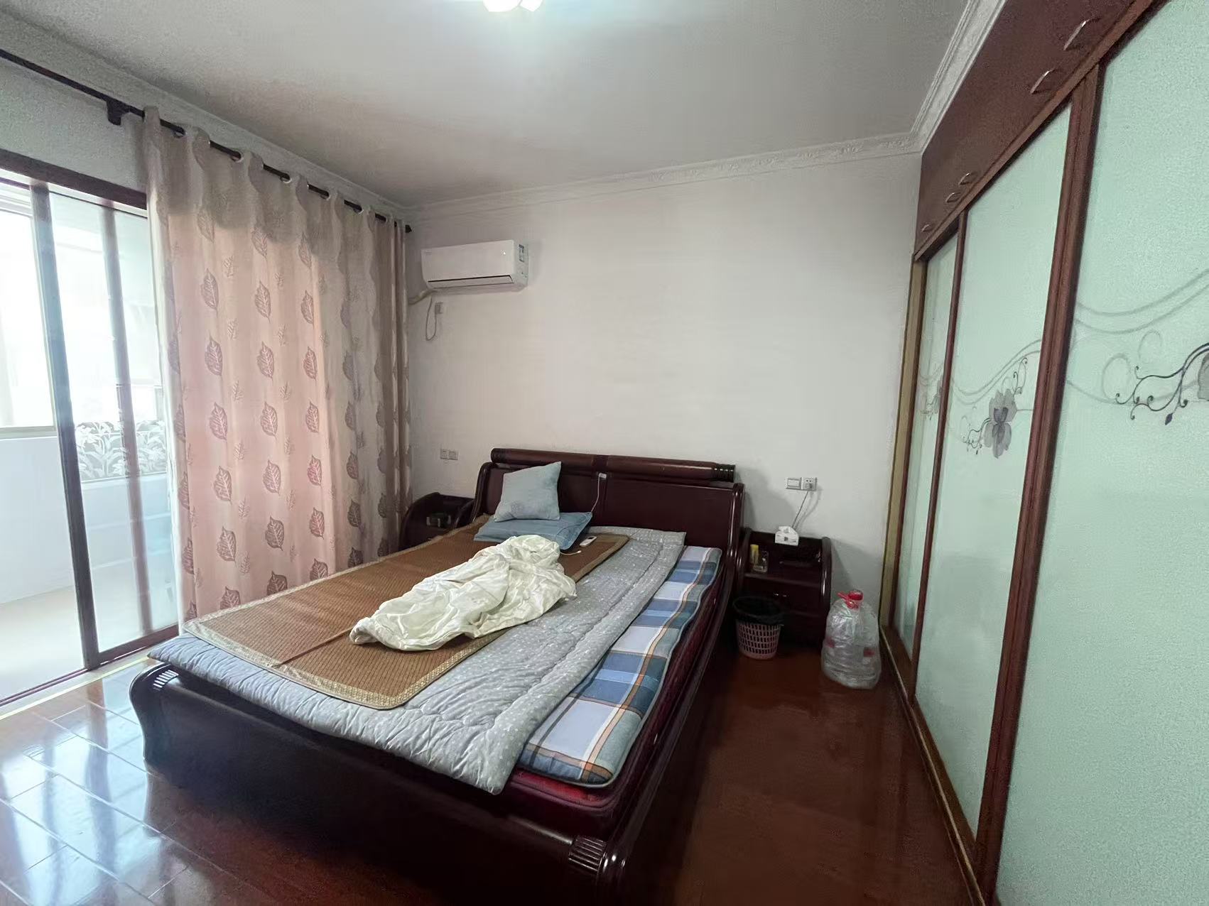 盆架桥花苑 3室2厅1卫 105m&sup2;